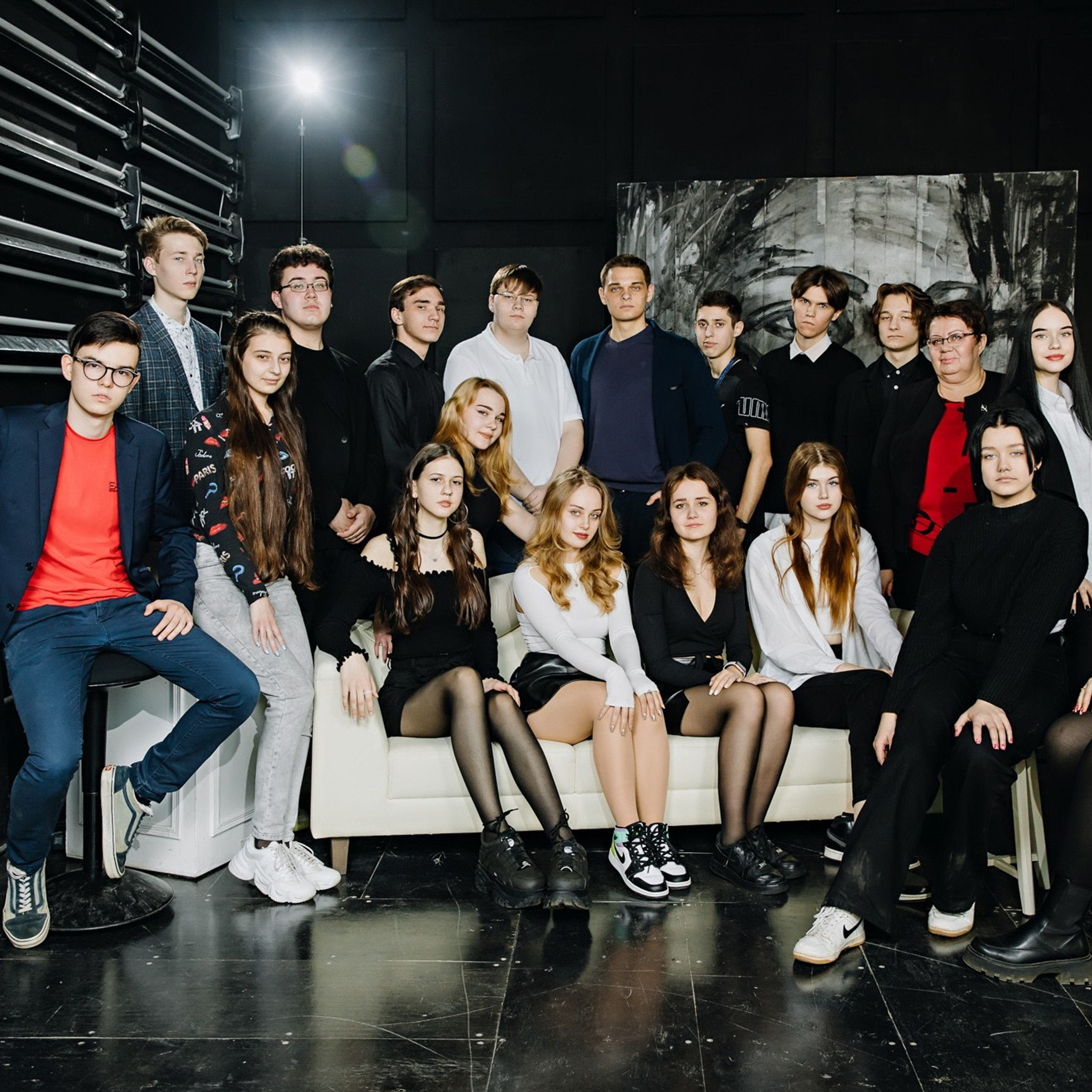 Съемка для выпускников старших классов – профессиональные фото  школьников 10-11 классов. Школьная съемка и создание выпускных альбомов в Нижнем Новгороде