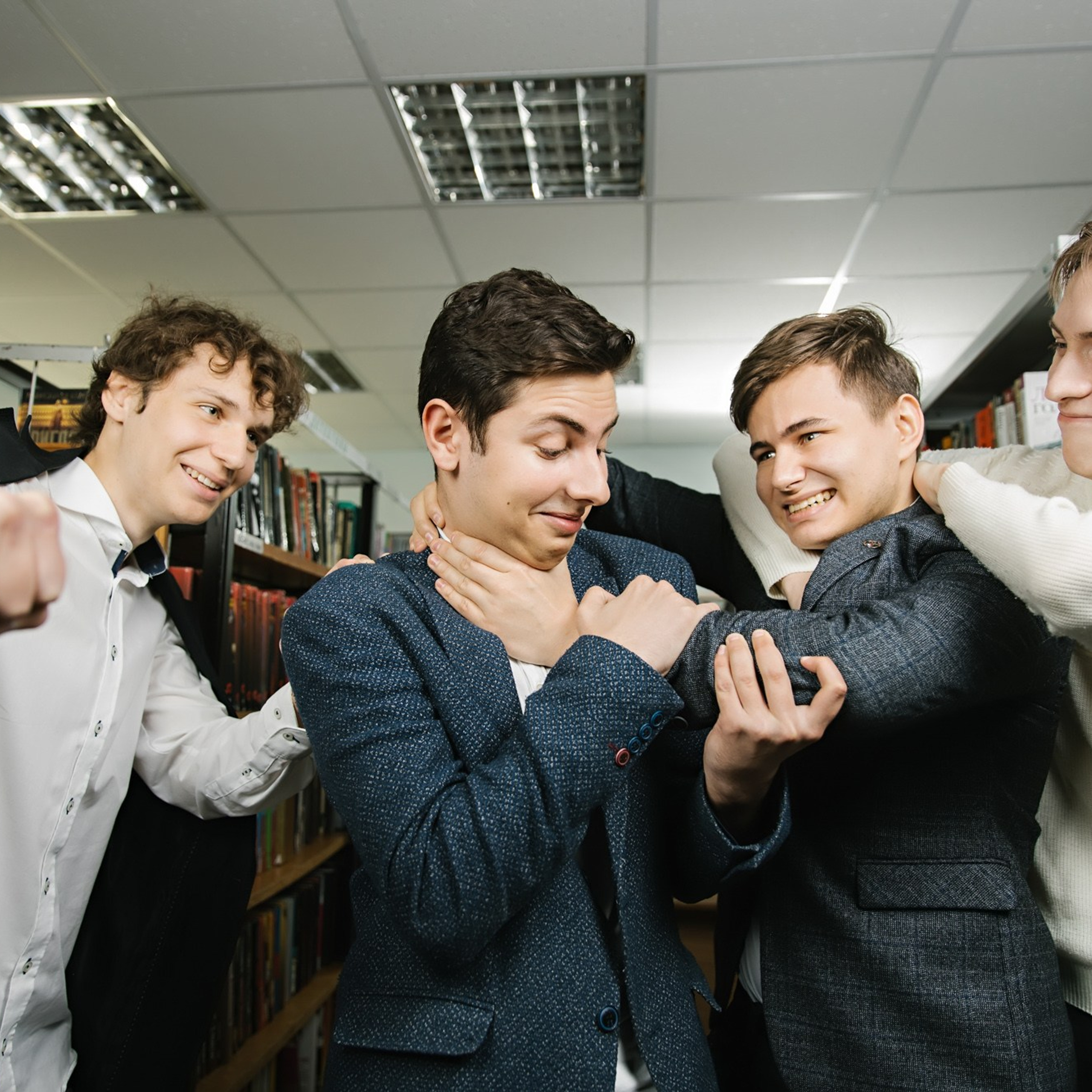 Съемка для выпускников старших классов – профессиональные фото  школьников 10-11 классов. Школьная съемка и создание выпускных альбомов в Нижнем Новгороде