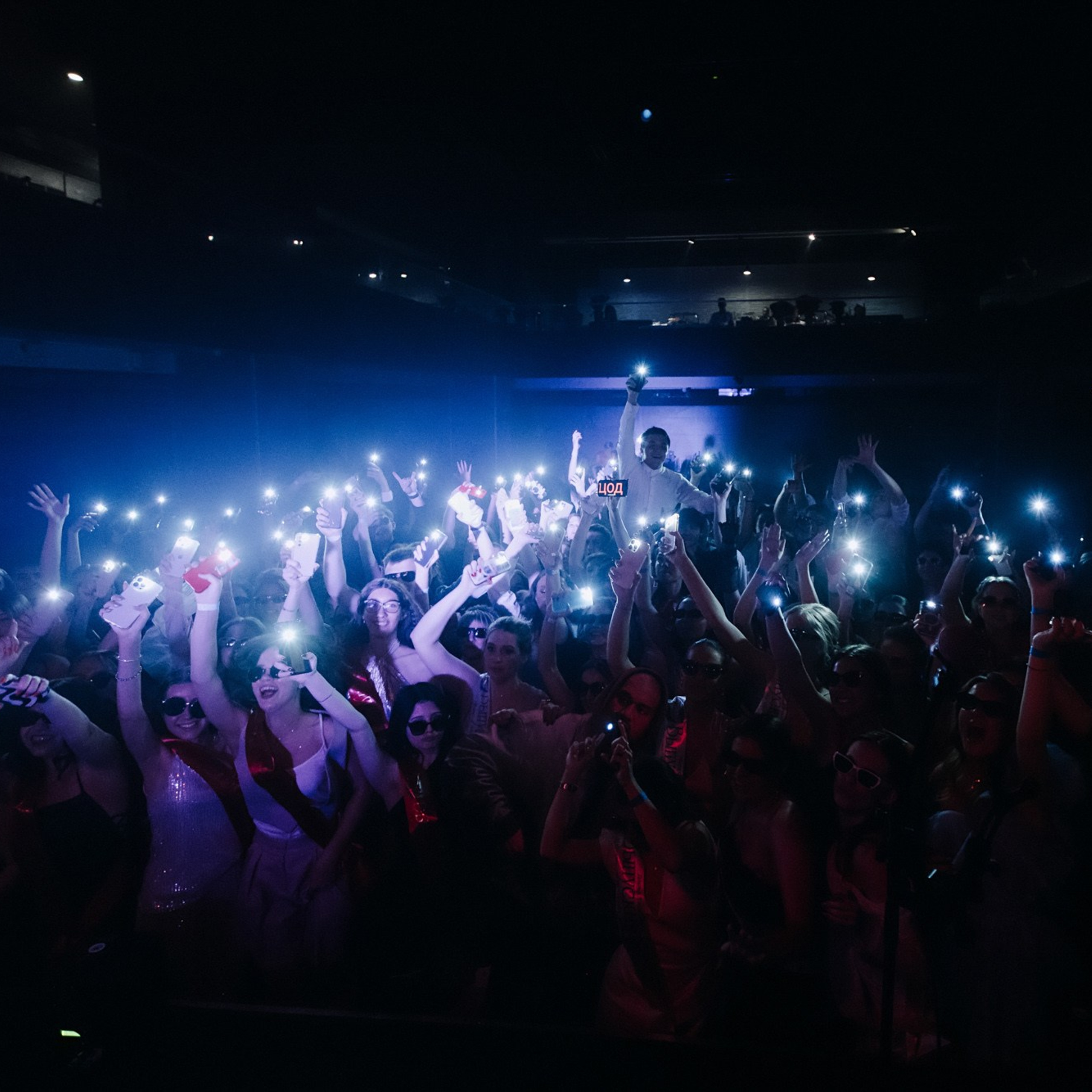 Выпускная фотосессия | Репортаж и съемка на фотозоне. Школьная съемка и создание выпускных альбомов в Нижнем Новгороде