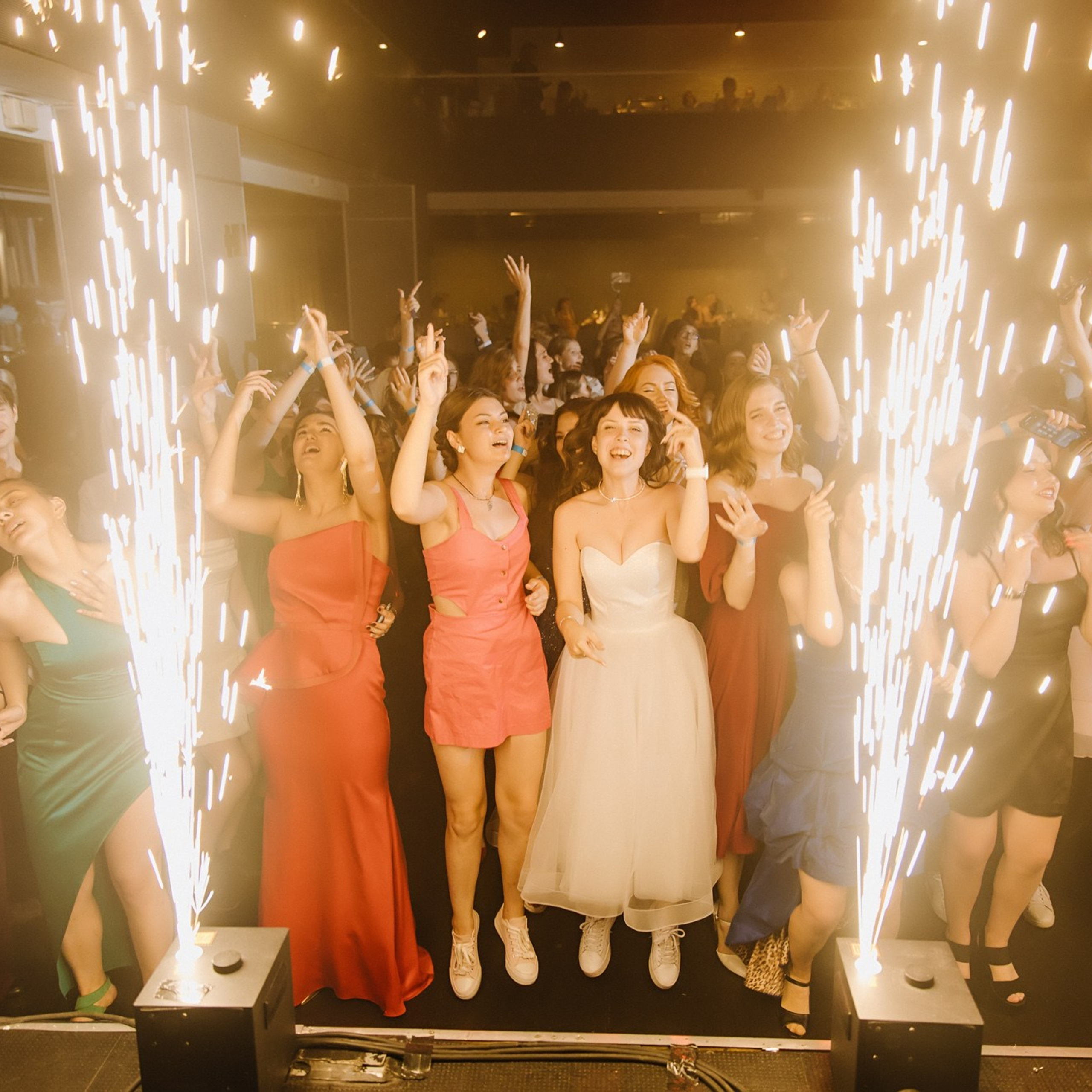 Выпускная фотосессия | Репортаж и съемка на фотозоне. Школьная съемка и создание выпускных альбомов в Нижнем Новгороде