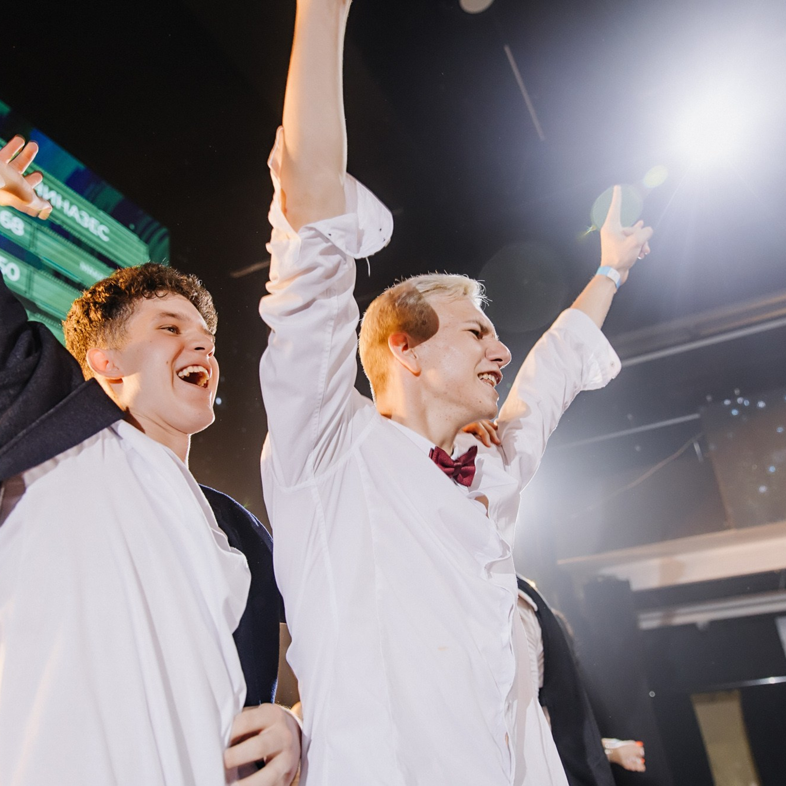 Выпускная фотосессия | Репортаж и съемка на фотозоне. Школьная съемка и создание выпускных альбомов в Нижнем Новгороде