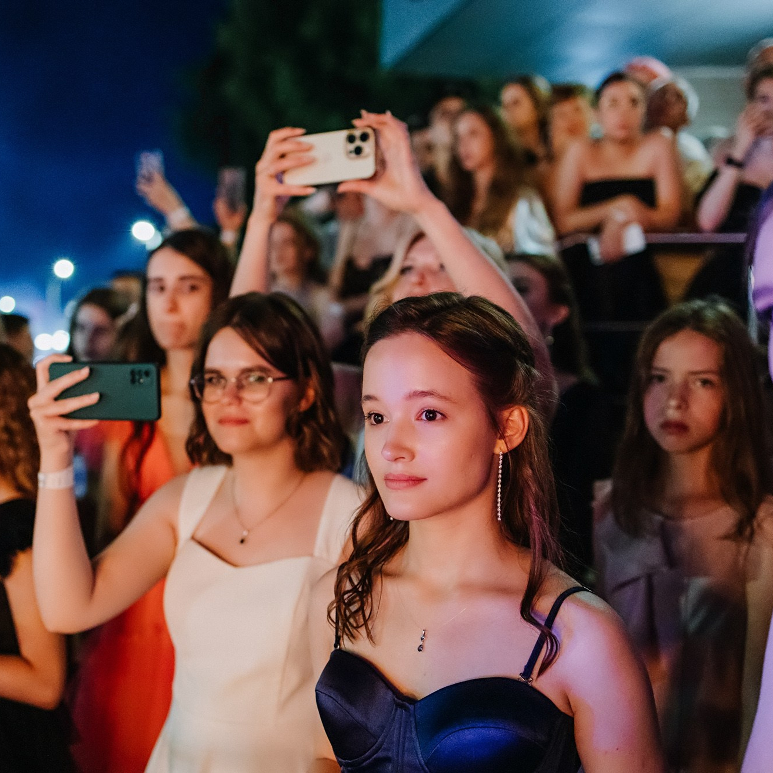 Выпускная фотосессия | Репортаж и съемка на фотозоне. Школьная съемка и создание выпускных альбомов в Нижнем Новгороде