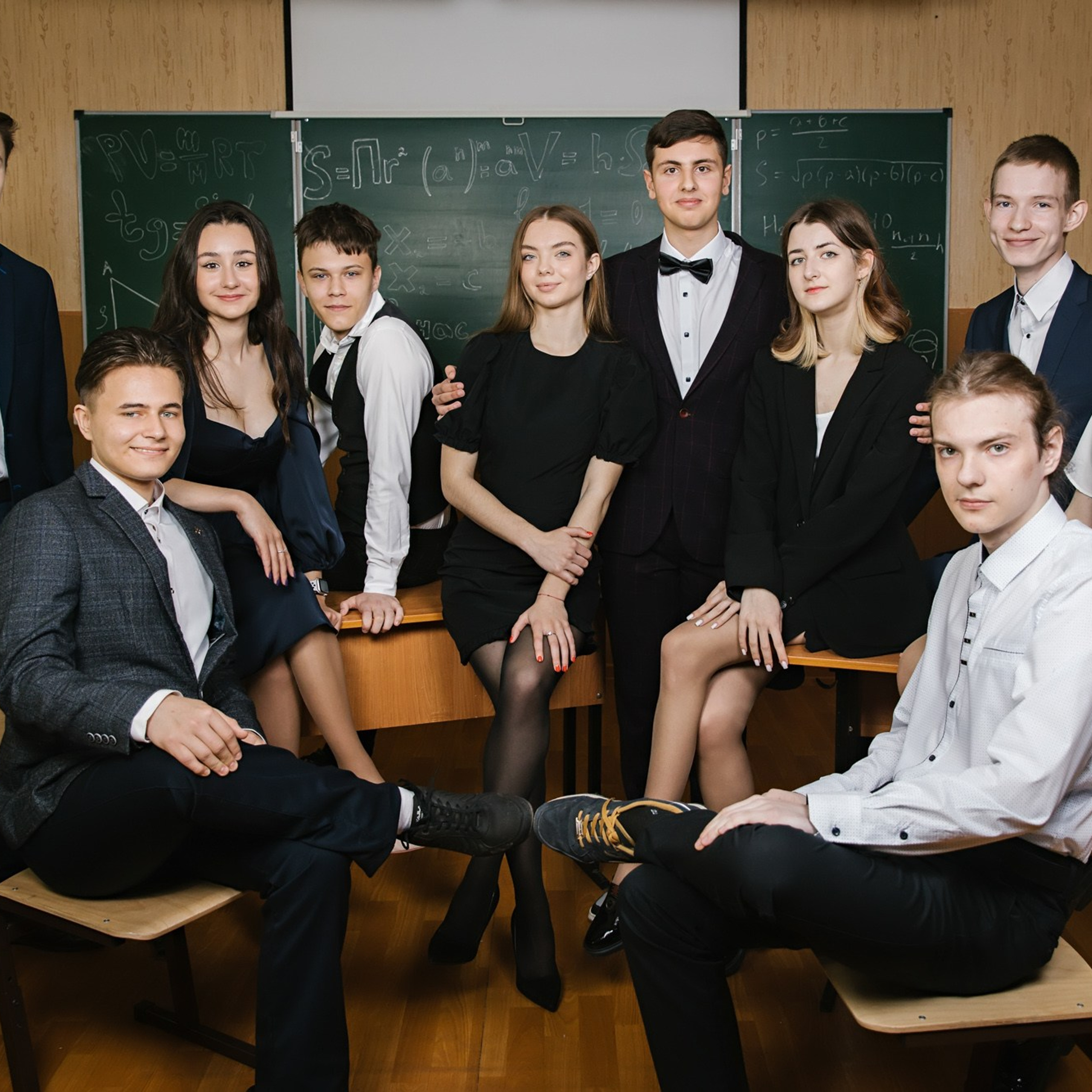 Съемка для выпускников старших классов – профессиональные фото  школьников 10-11 классов. Школьная съемка и создание выпускных альбомов в Нижнем Новгороде