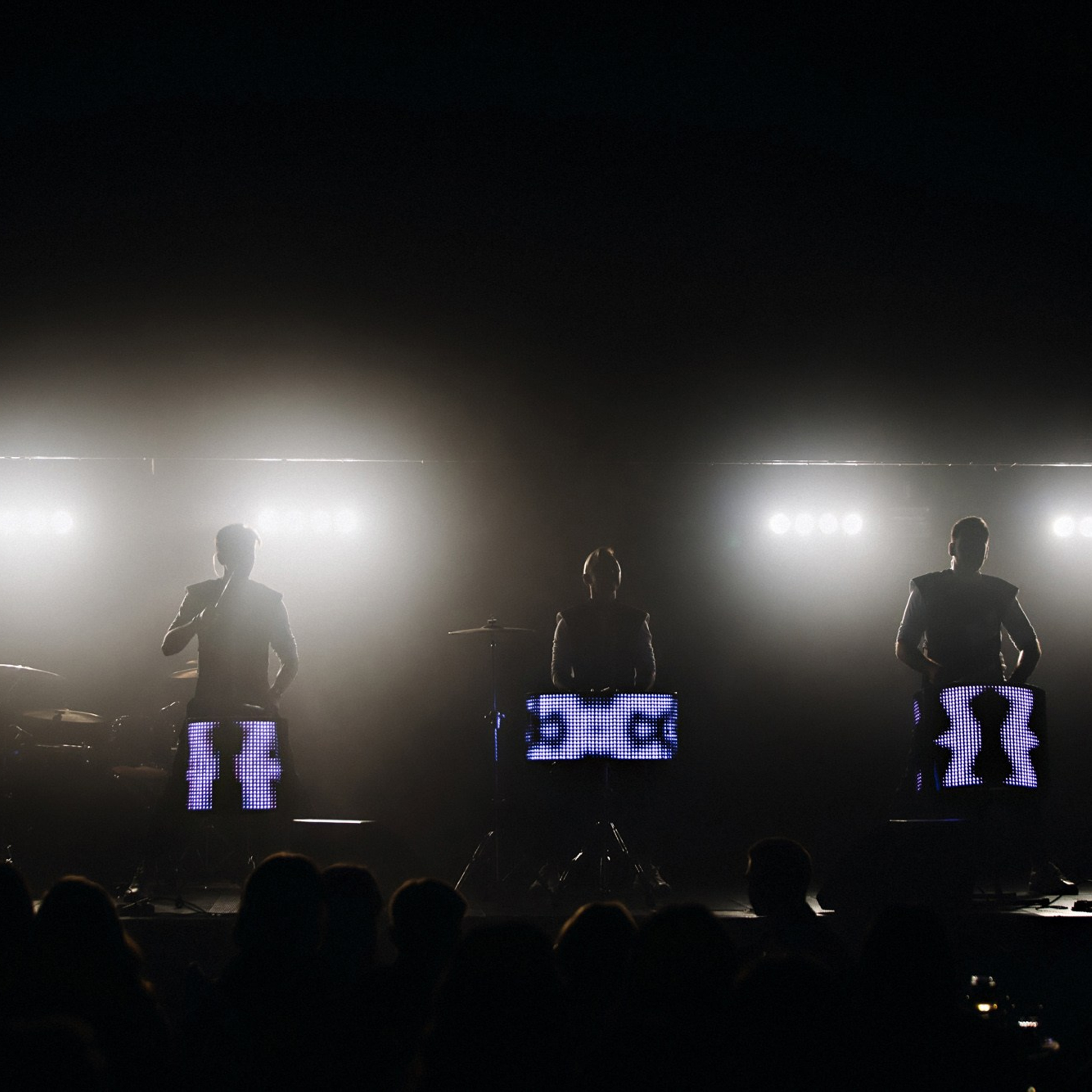 Выпускная фотосессия | Репортаж и съемка на фотозоне. Школьная съемка и создание выпускных альбомов в Нижнем Новгороде