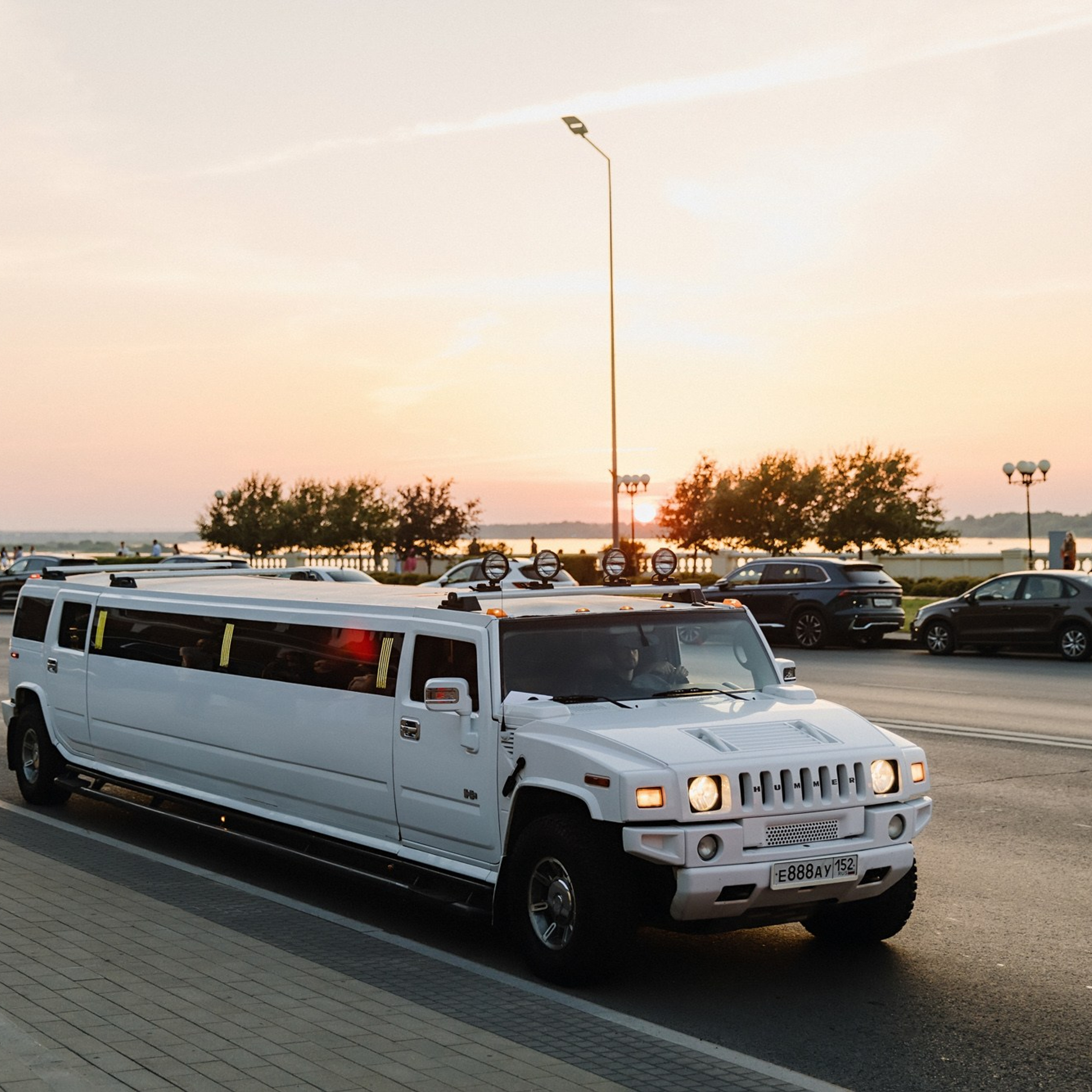 Выпускная фотосессия | Репортаж и съемка на фотозоне. Школьная съемка и создание выпускных альбомов в Нижнем Новгороде