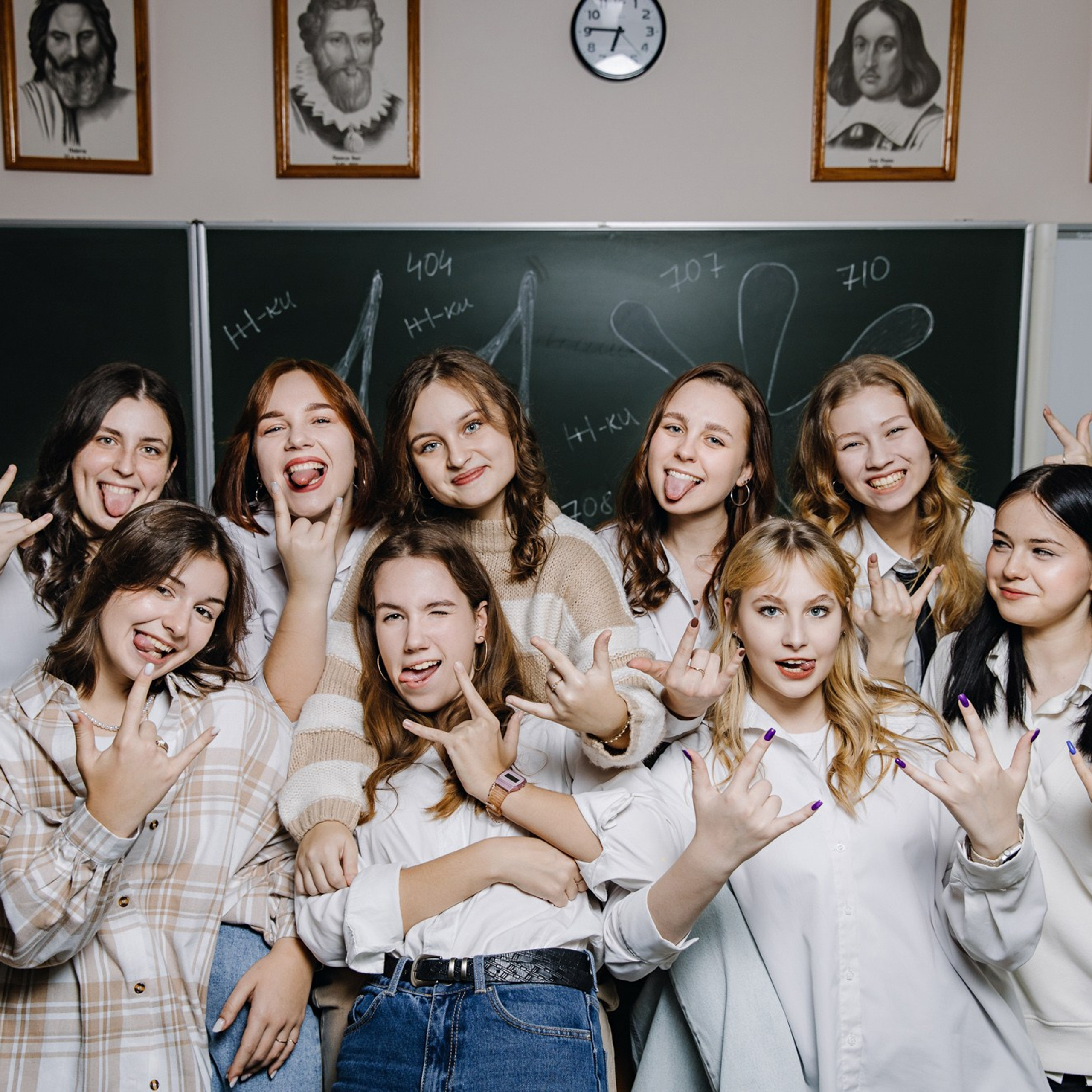 Съемка для выпускников старших классов – профессиональные фото  школьников 10-11 классов. Школьная съемка и создание выпускных альбомов в Нижнем Новгороде