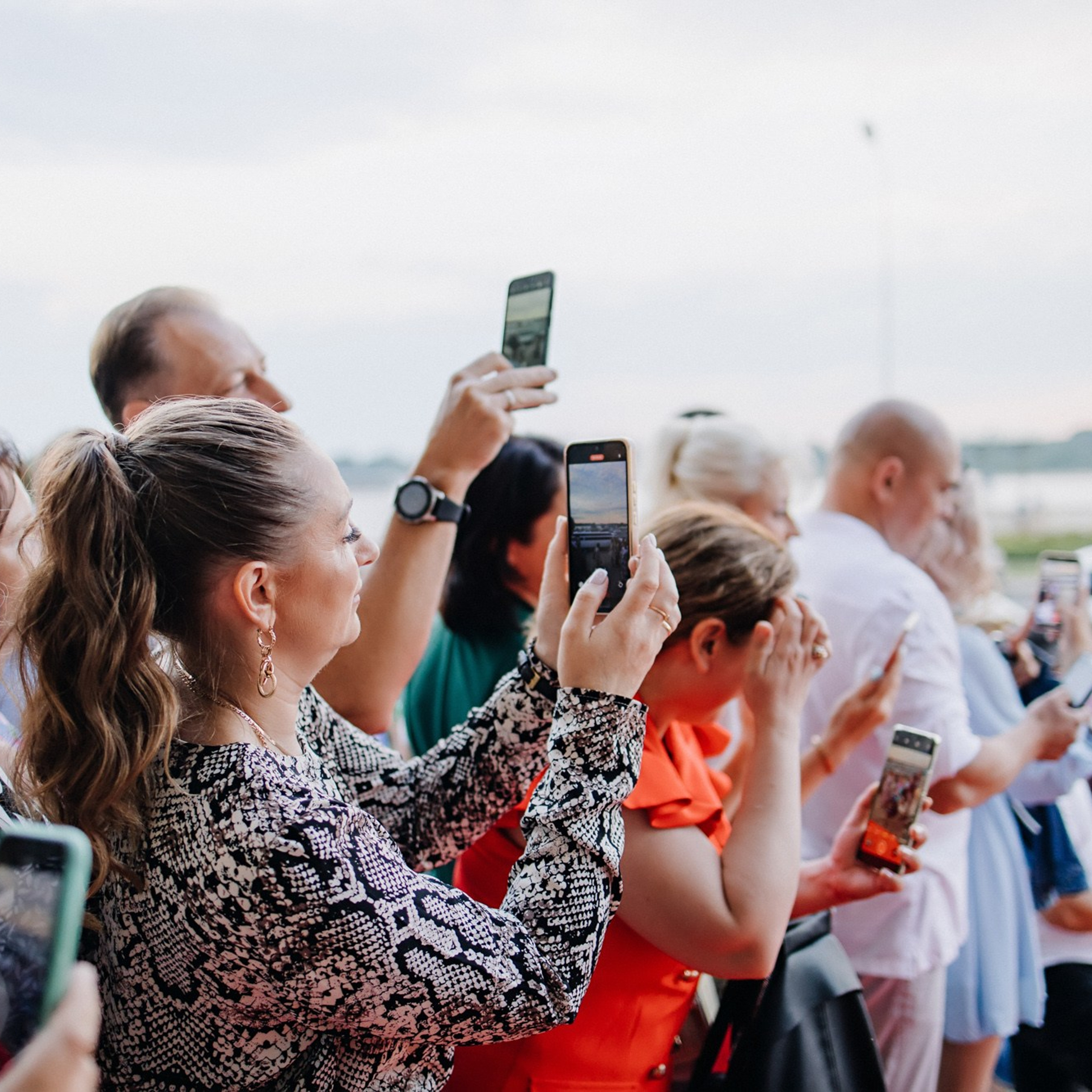 Выпускная фотосессия | Репортаж и съемка на фотозоне. Школьная съемка и создание выпускных альбомов в Нижнем Новгороде