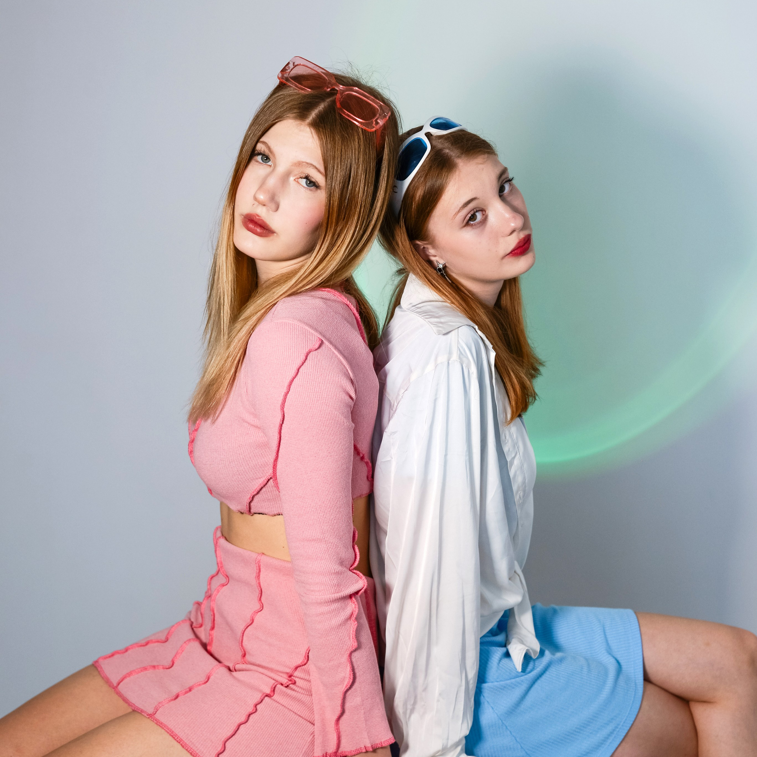 В студии. Студия выпускных альбомов и школьной фотографии «Идея» г. Оренбург