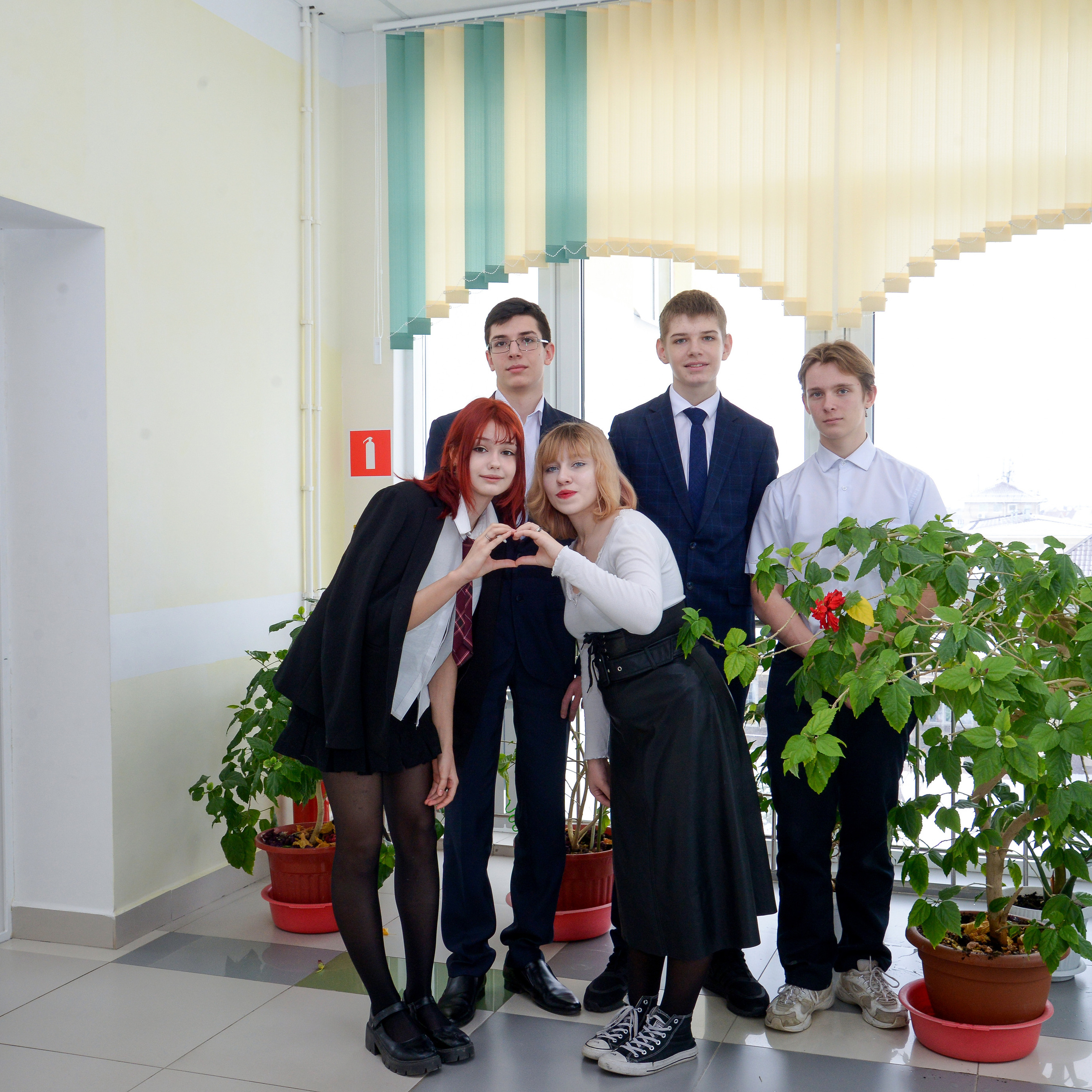 Друзья. Студия выпускных альбомов и школьной фотографии «Идея» г. Оренбург