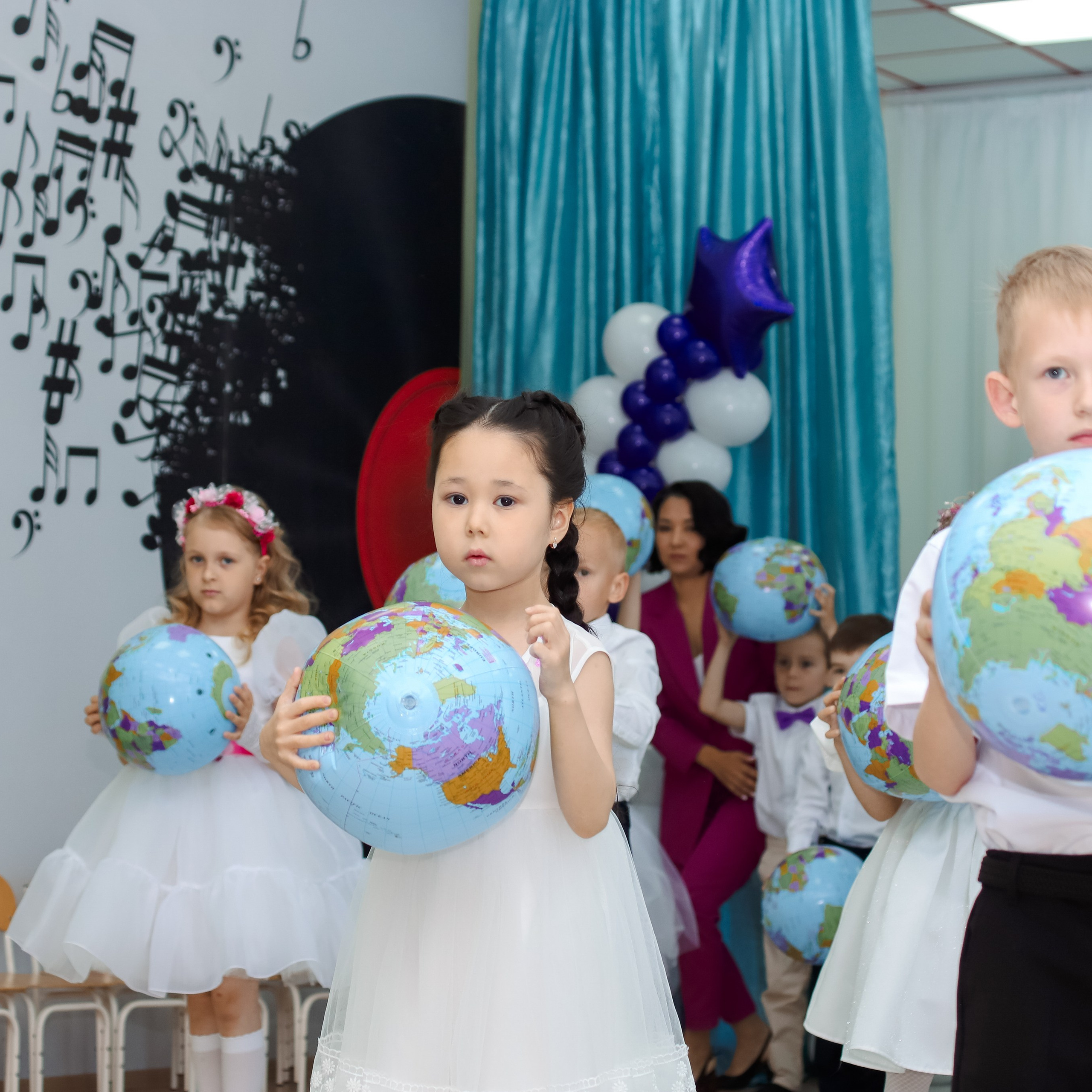 Утренники. Студия выпускных альбомов и школьной фотографии «Идея» г. Оренбург