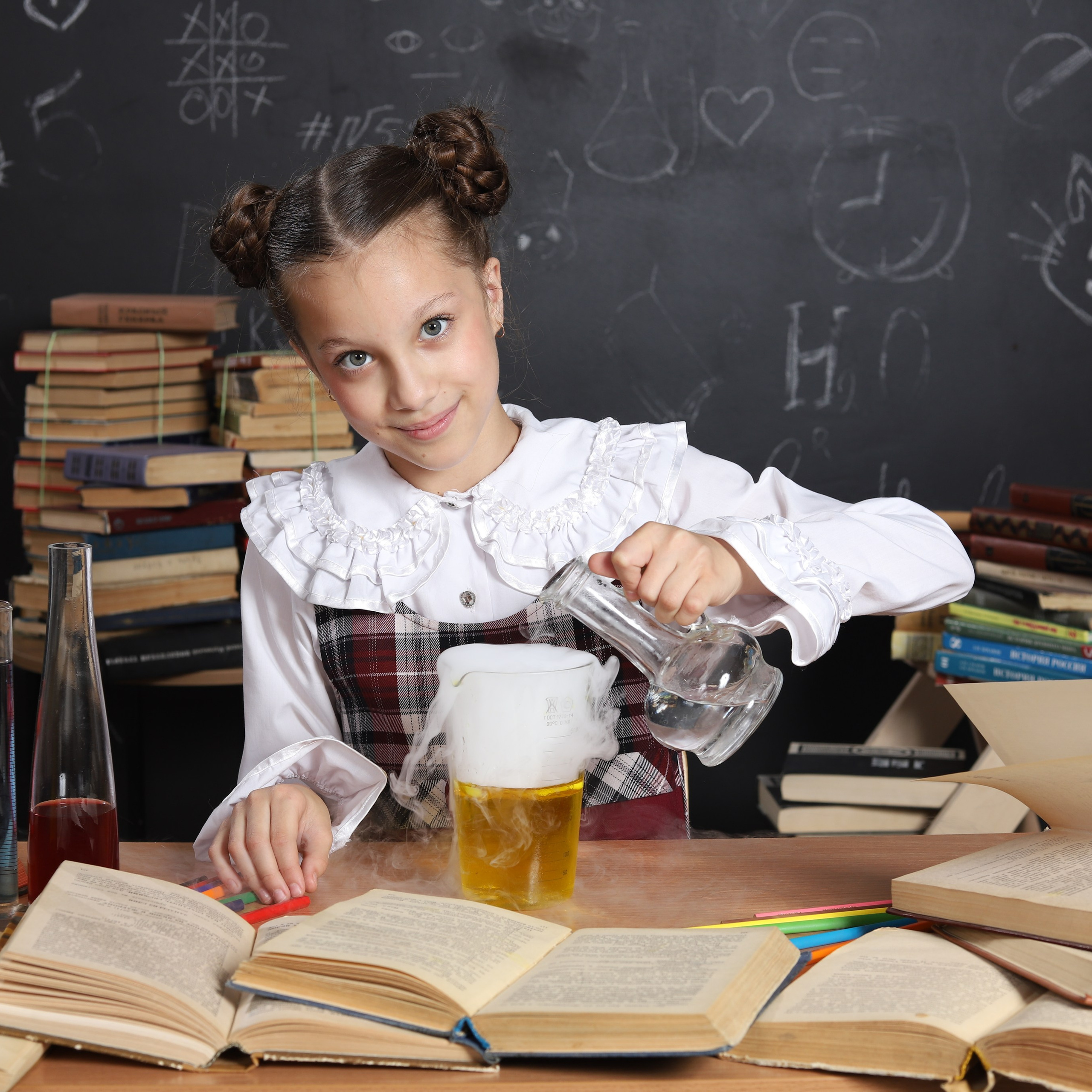 В студии. Студия выпускных альбомов и школьной фотографии «Идея» г. Оренбург