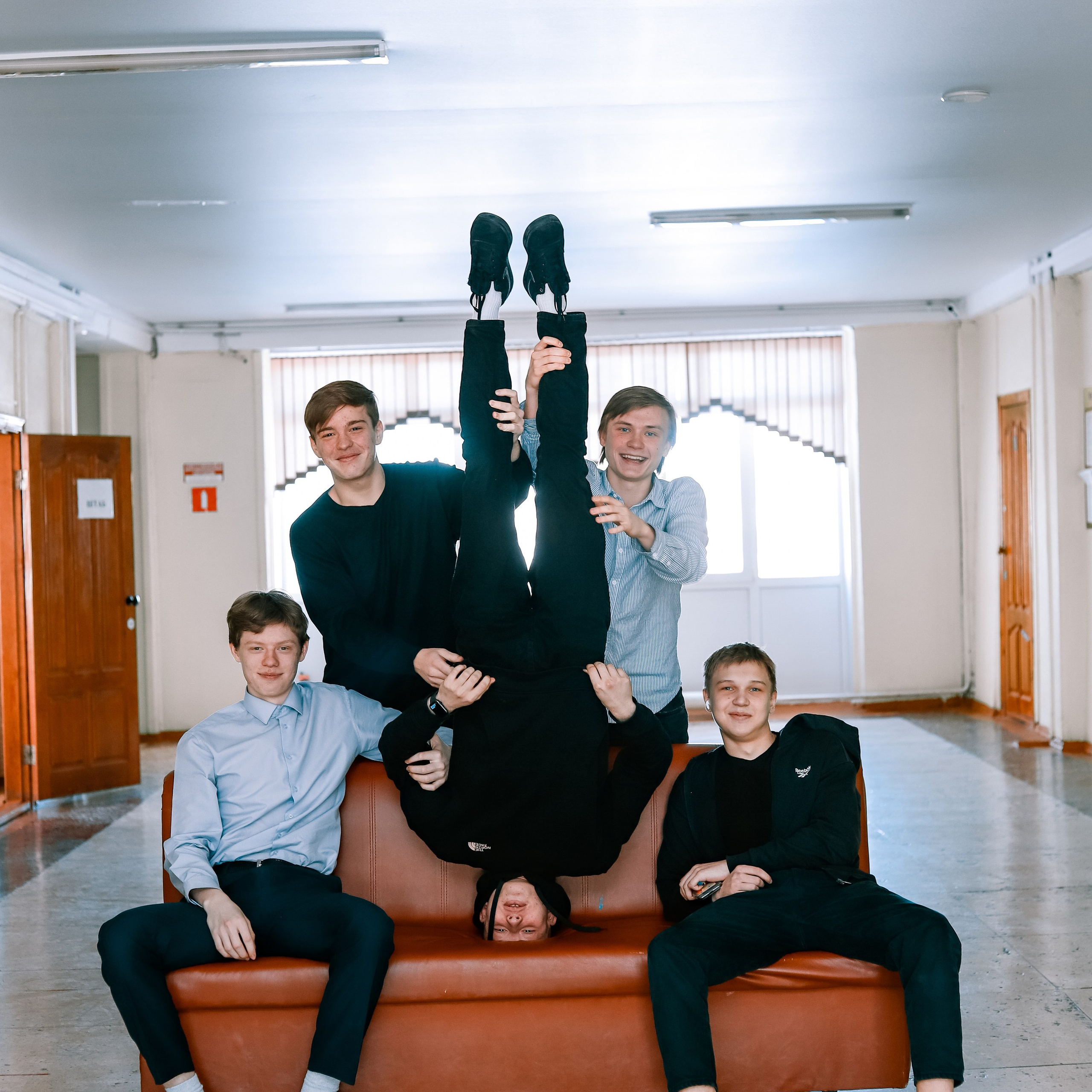 11класс. Студия выпускных альбомов и школьной фотографии «Идея» г. Оренбург