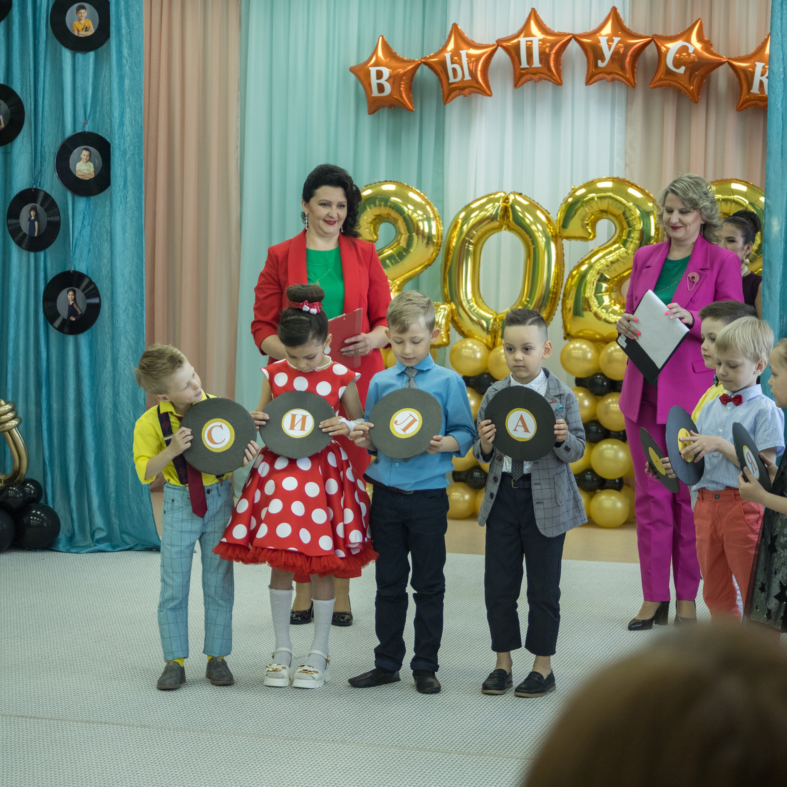 Утренники. Студия выпускных альбомов и школьной фотографии «Идея» г. Оренбург