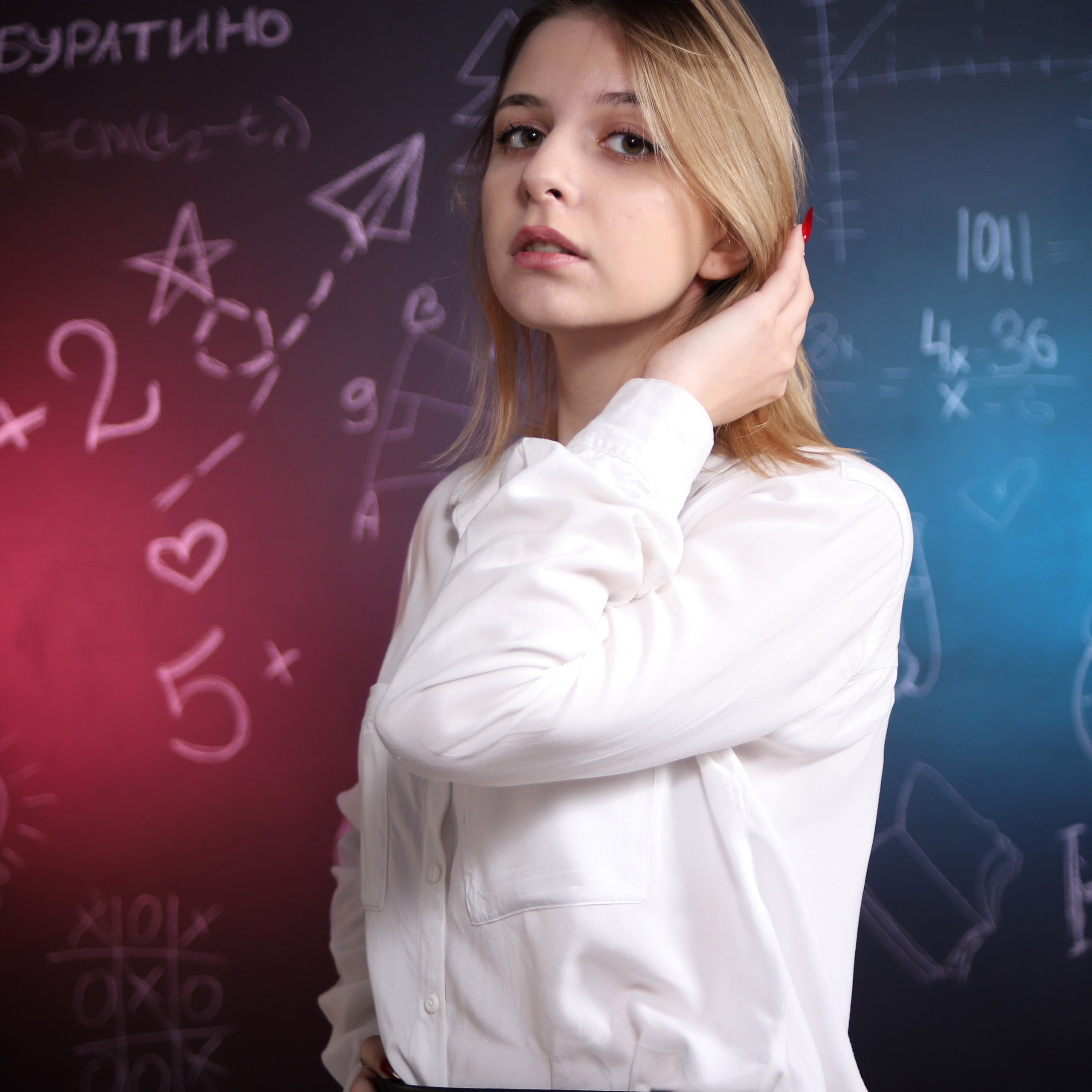 В студии. Студия выпускных альбомов и школьной фотографии «Идея» г. Оренбург