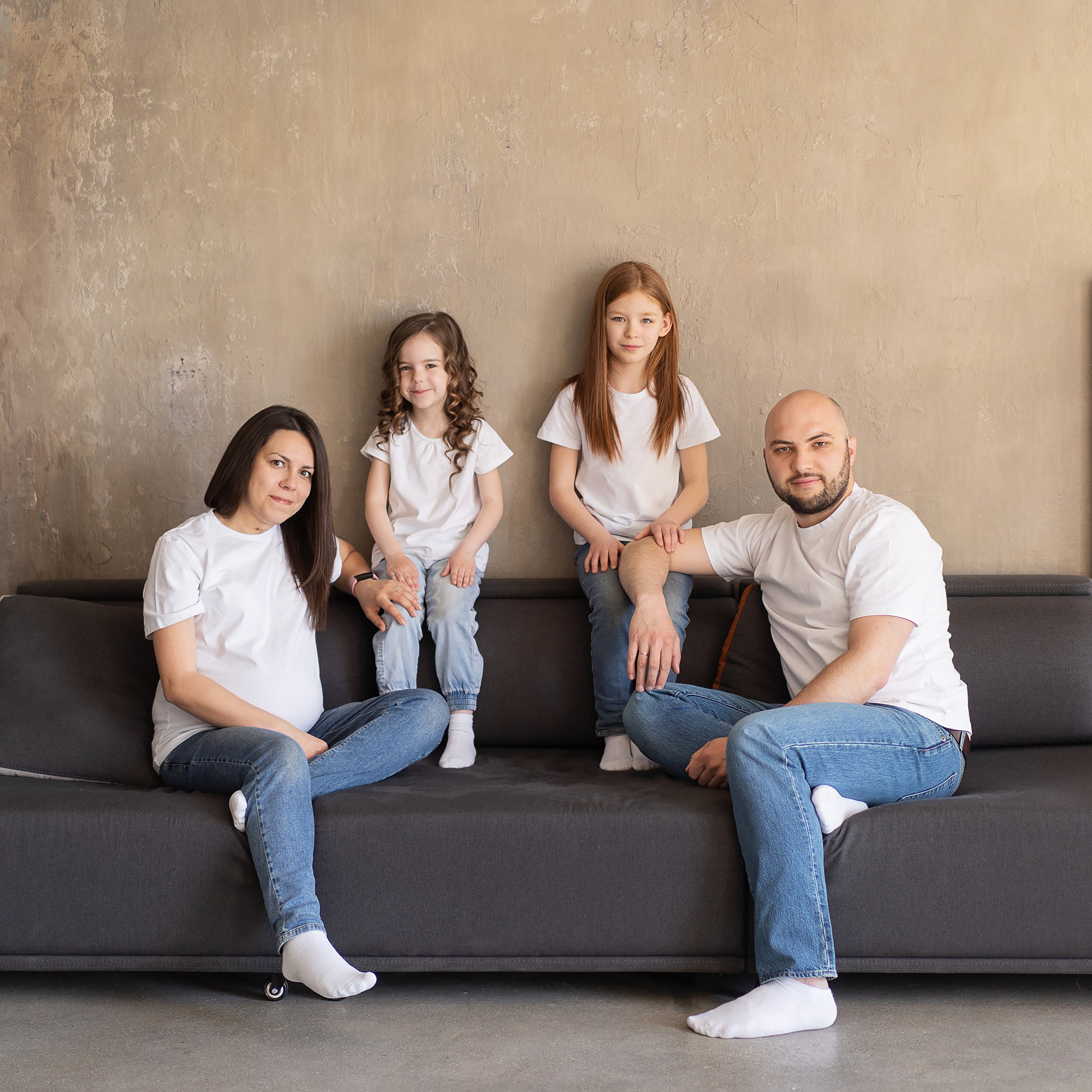 Витя, Витя, Ксюша, Даша +