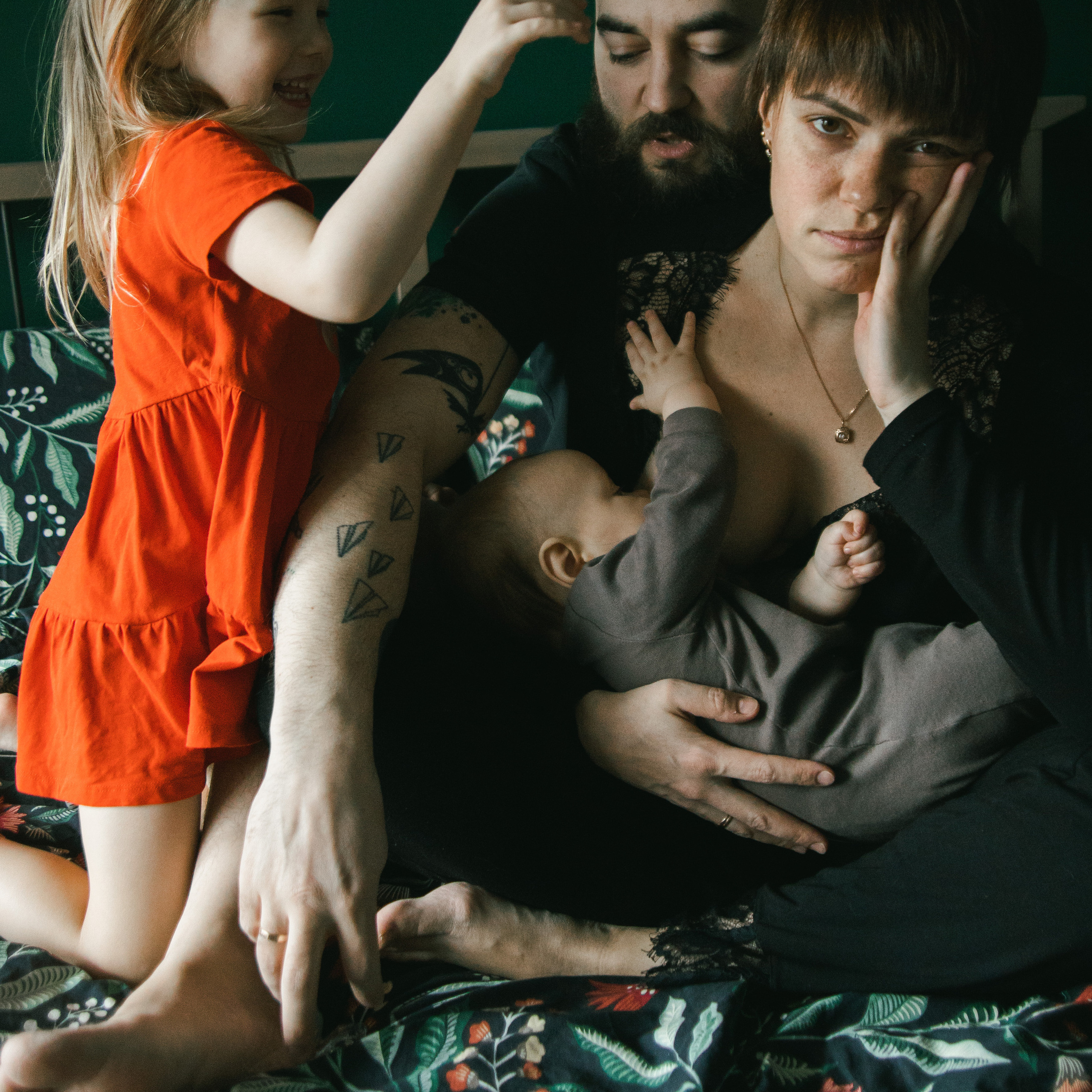 Семейная домашняя фотосессия для Сергея, Ани, Ксюши и&nbsp;Кости
