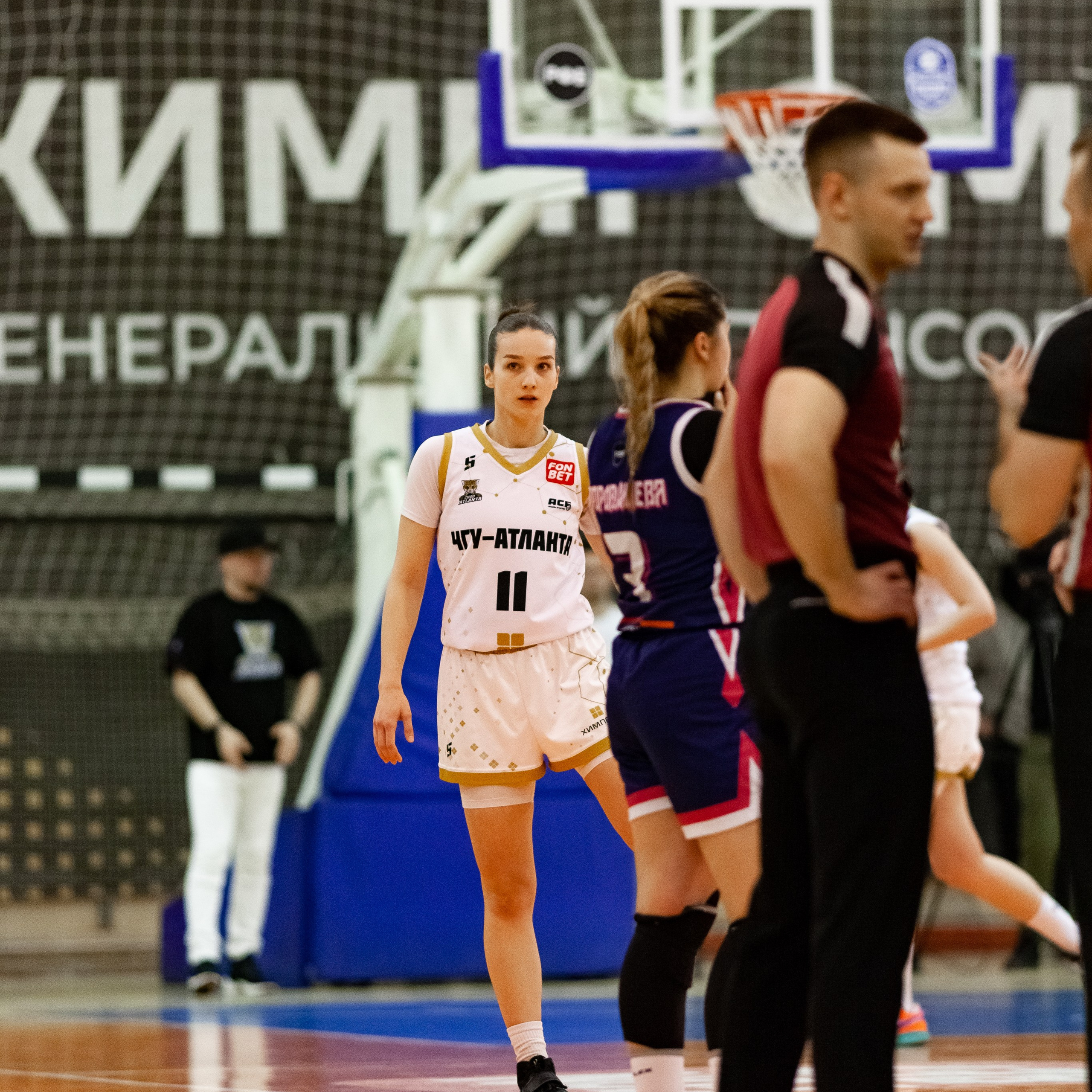 ЧГУ-Атланта — Металлург 3 игра. Фотография