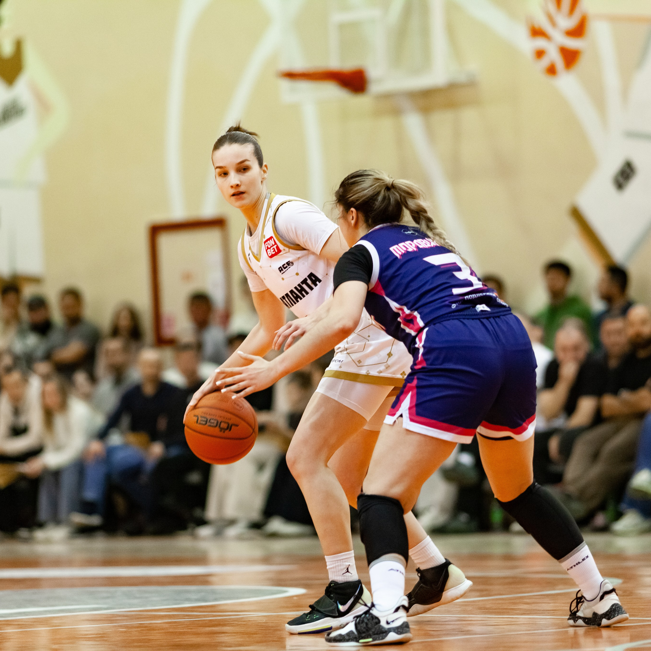 ЧГУ-Атланта — Металлург 3 игра. Фотография