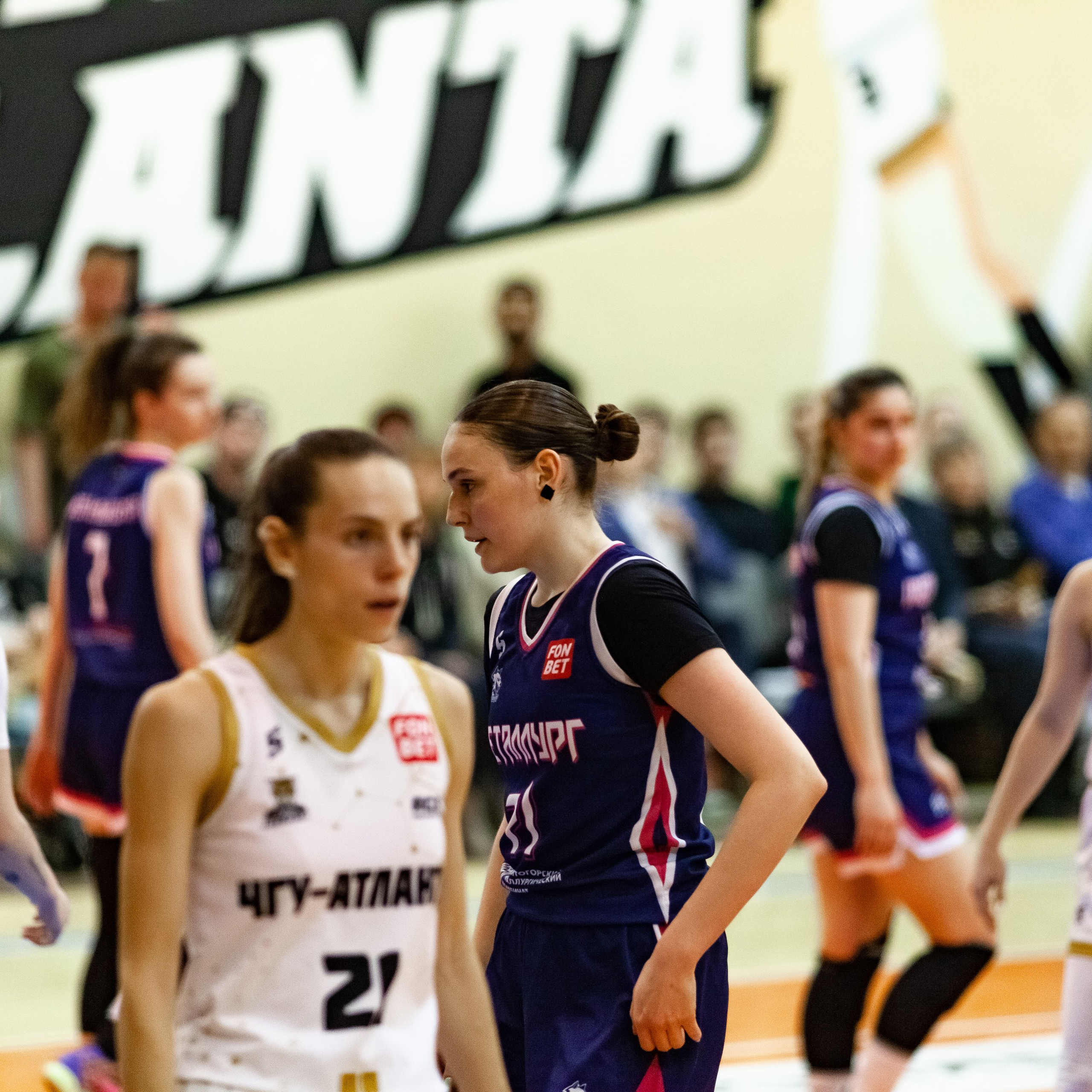 ЧГУ-Атланта — Металлург 3 игра. Фотография