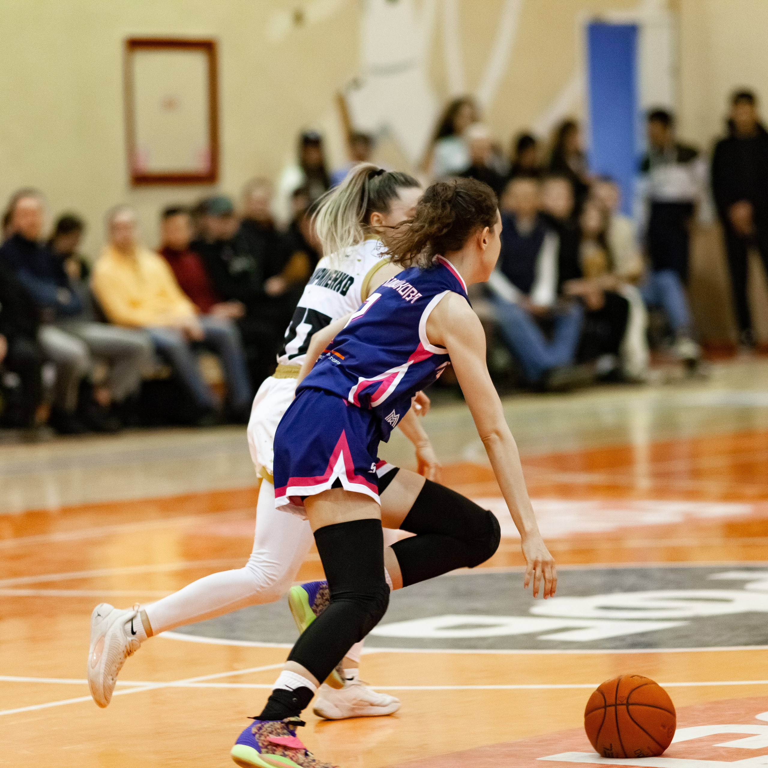 ЧГУ-Атланта — Металлург 3 игра. Фотография