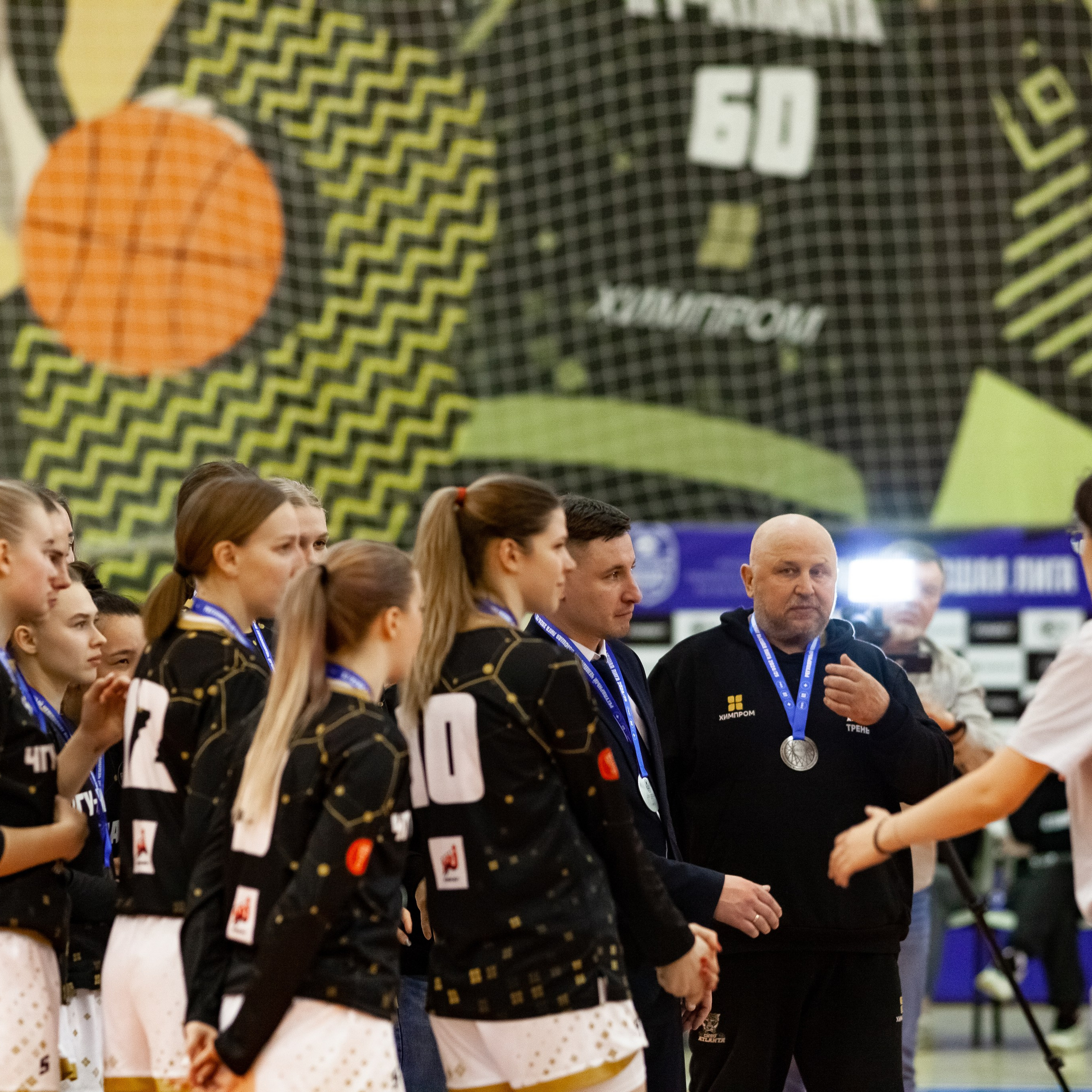 ЧГУ-Атланта — Металлург 3 игра. Фотография