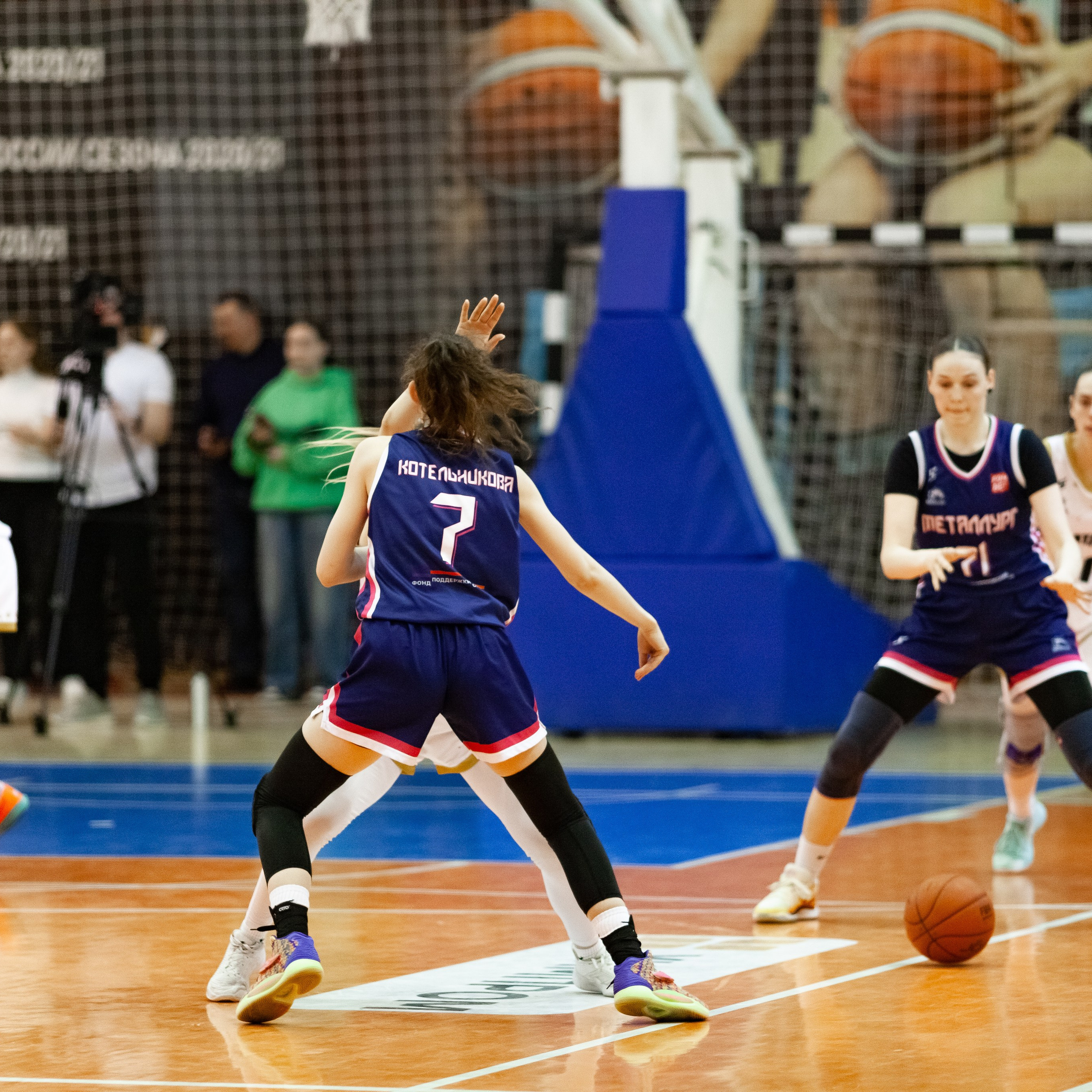 ЧГУ-Атланта — Металлург 3 игра. Фотография