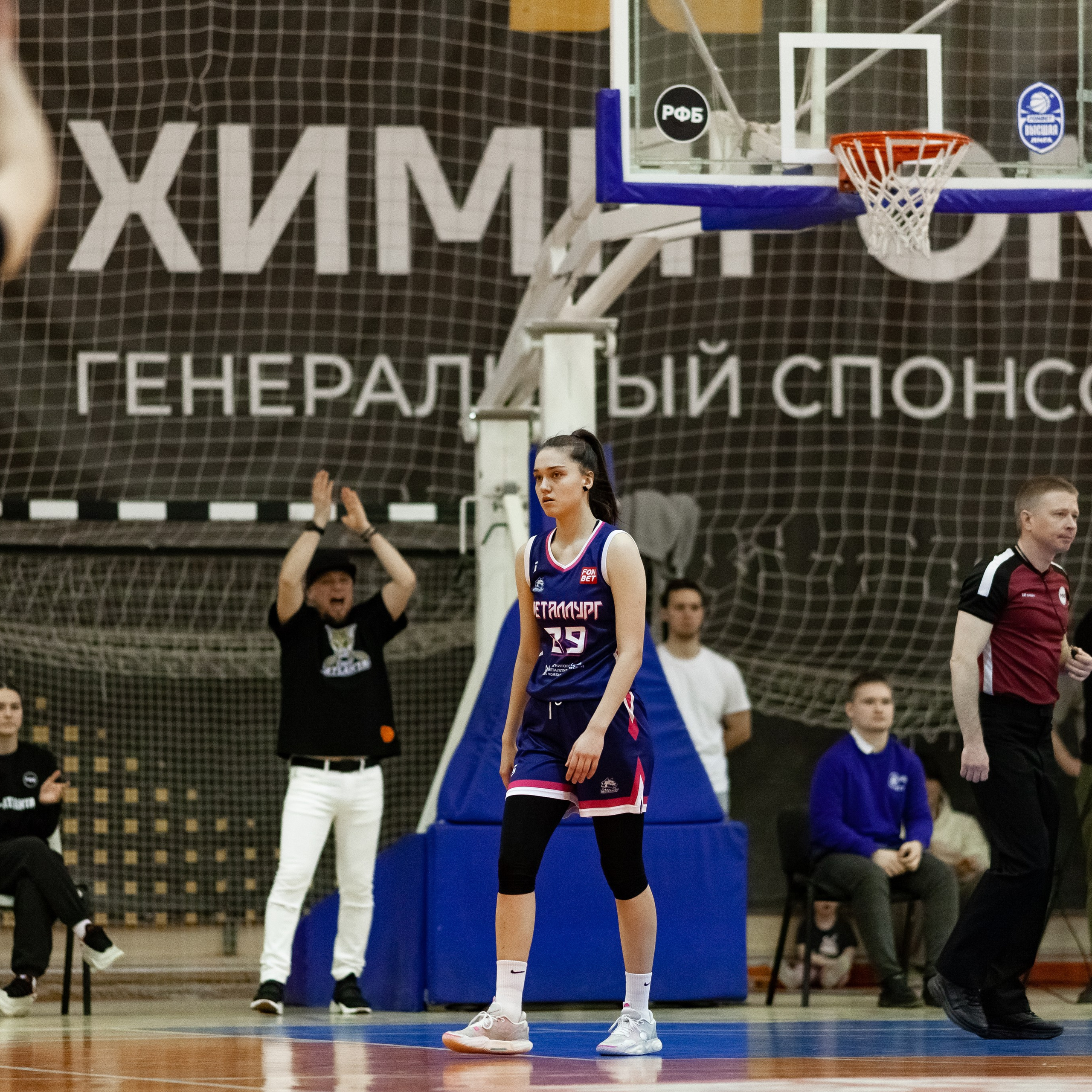 ЧГУ-Атланта — Металлург 3 игра. Фотография