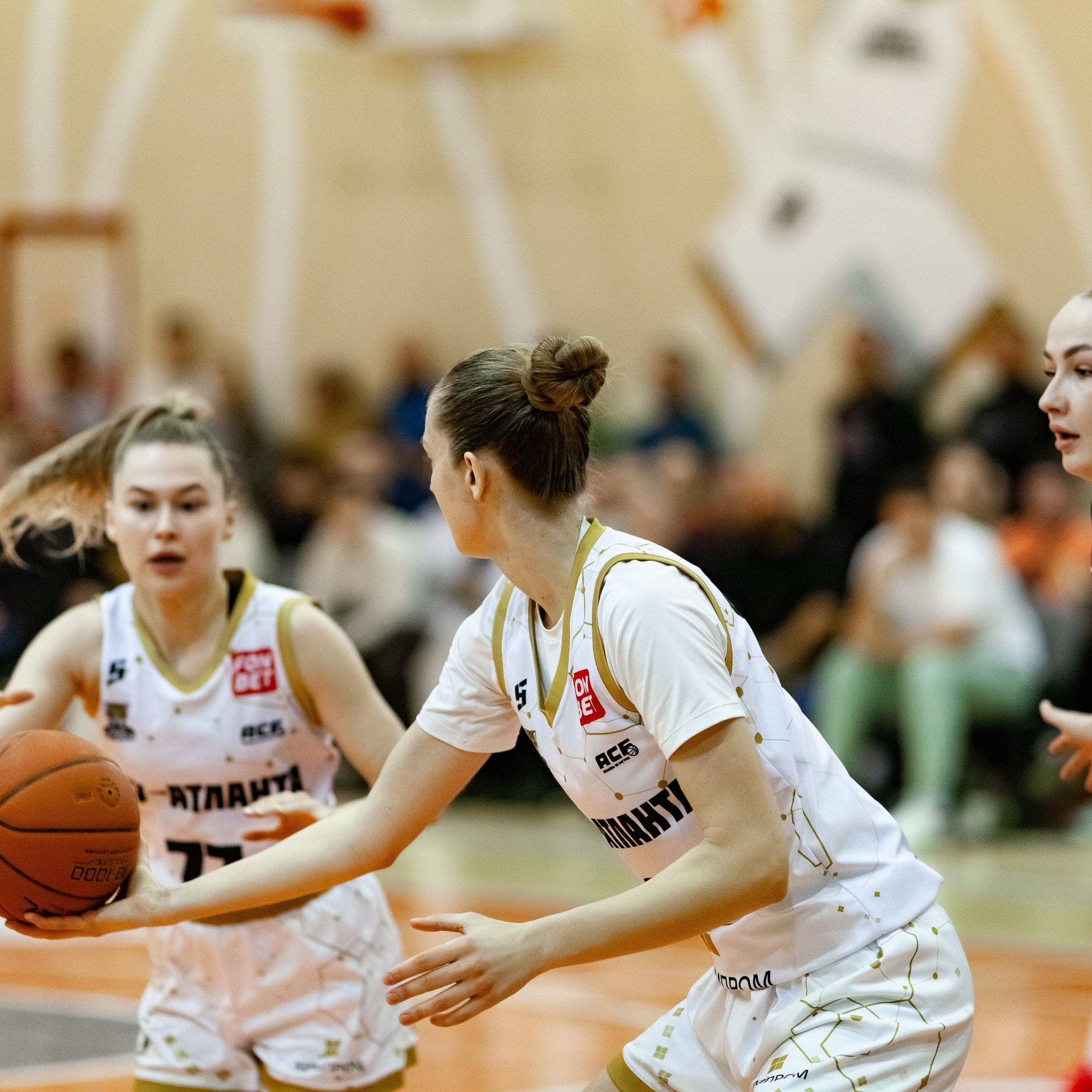 ЧГУ-Атланта — Металлург 3 игра. Фотография