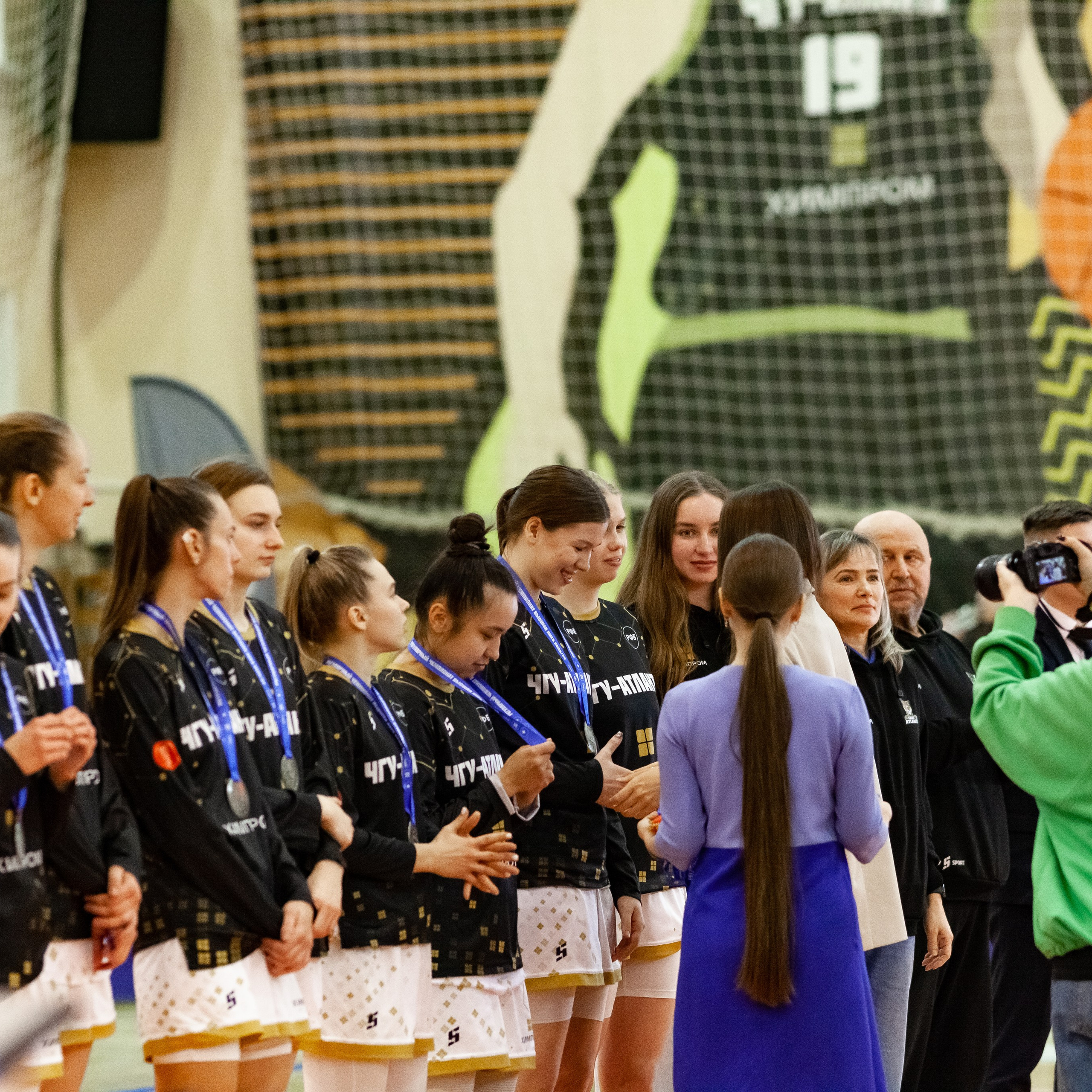 ЧГУ-Атланта — Металлург 3 игра. Фотография