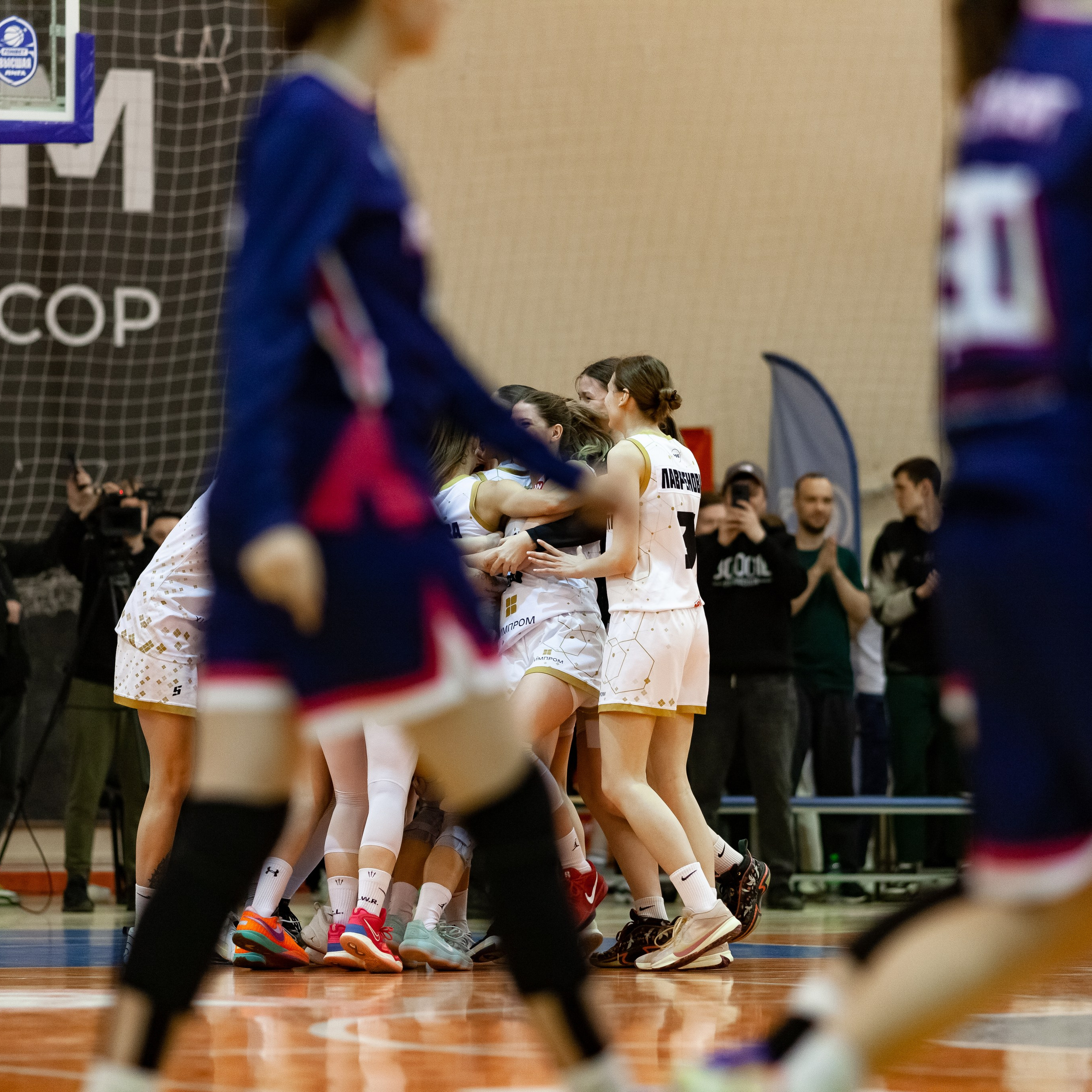 ЧГУ-Атланта — Металлург 3 игра. Фотография