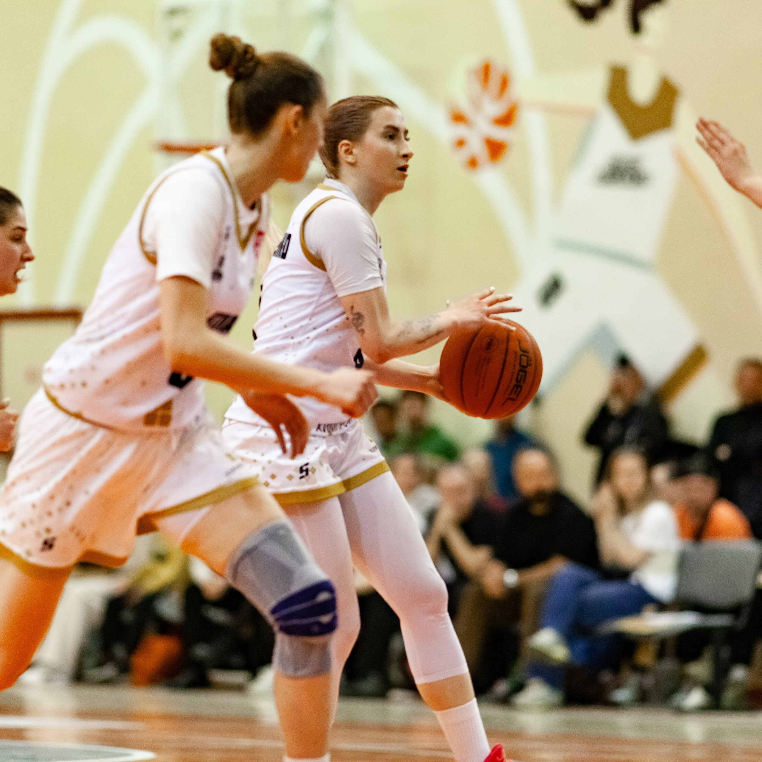 ЧГУ-Атланта — Металлург 3 игра. Фотография