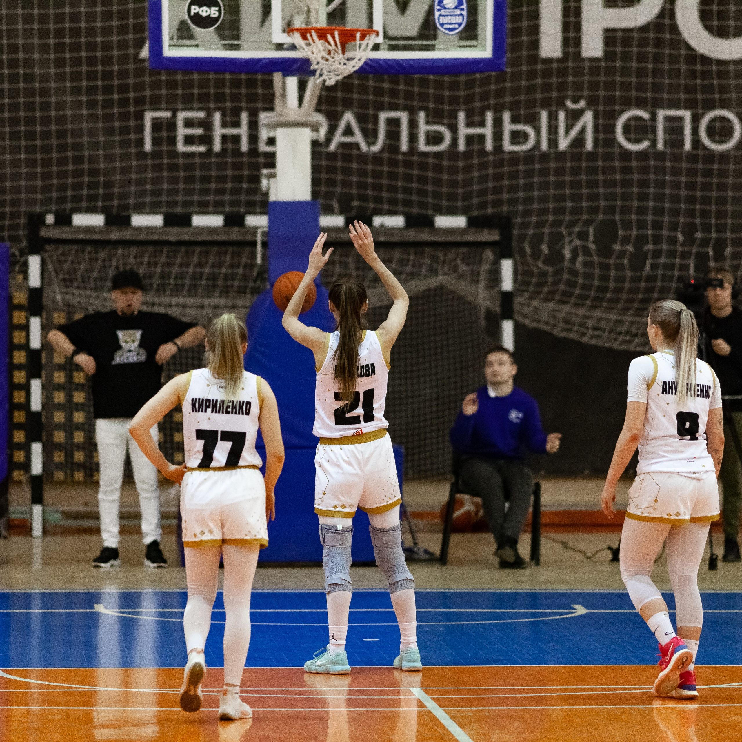 ЧГУ-Атланта — Металлург 3 игра. Фотография