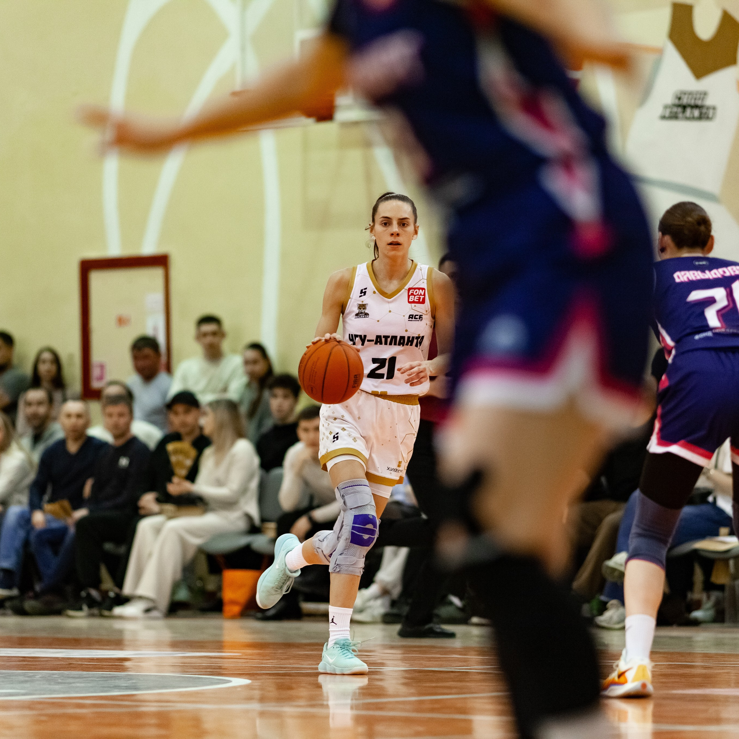 ЧГУ-Атланта — Металлург 3 игра. Фотография