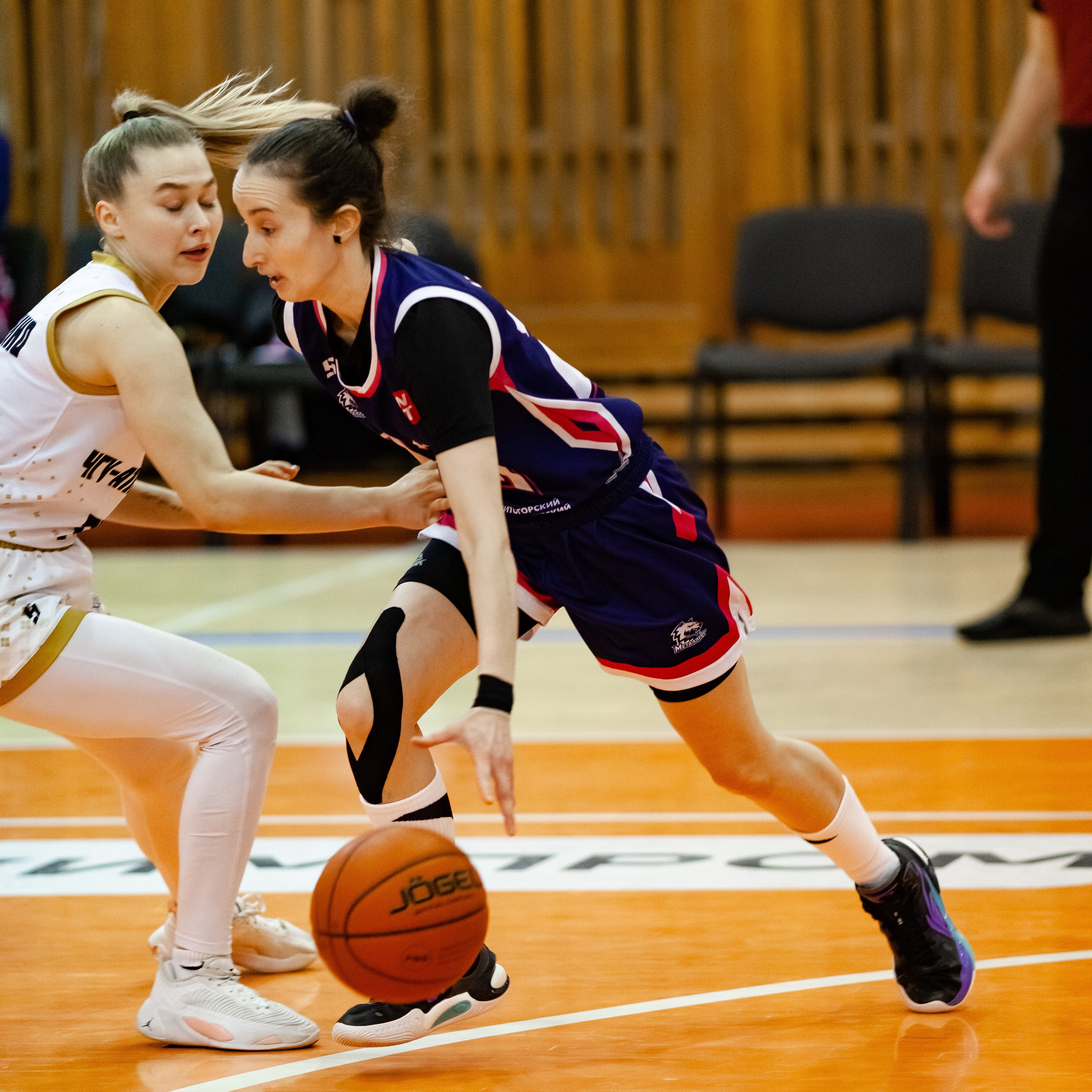 ЧГУ-Атланта — Металлург 3 игра. Фотография