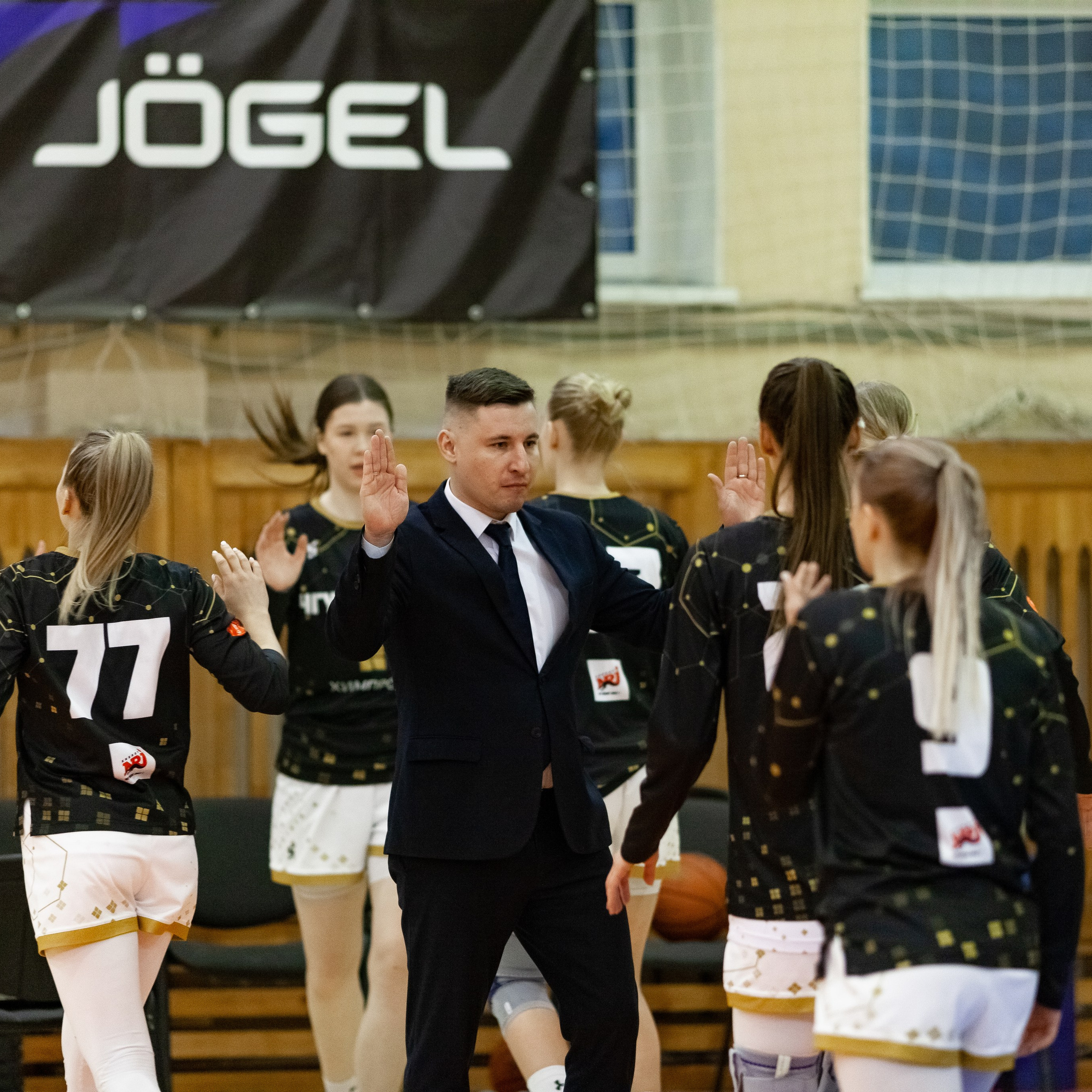 ЧГУ-Атланта — Металлург 3 игра. Фотография