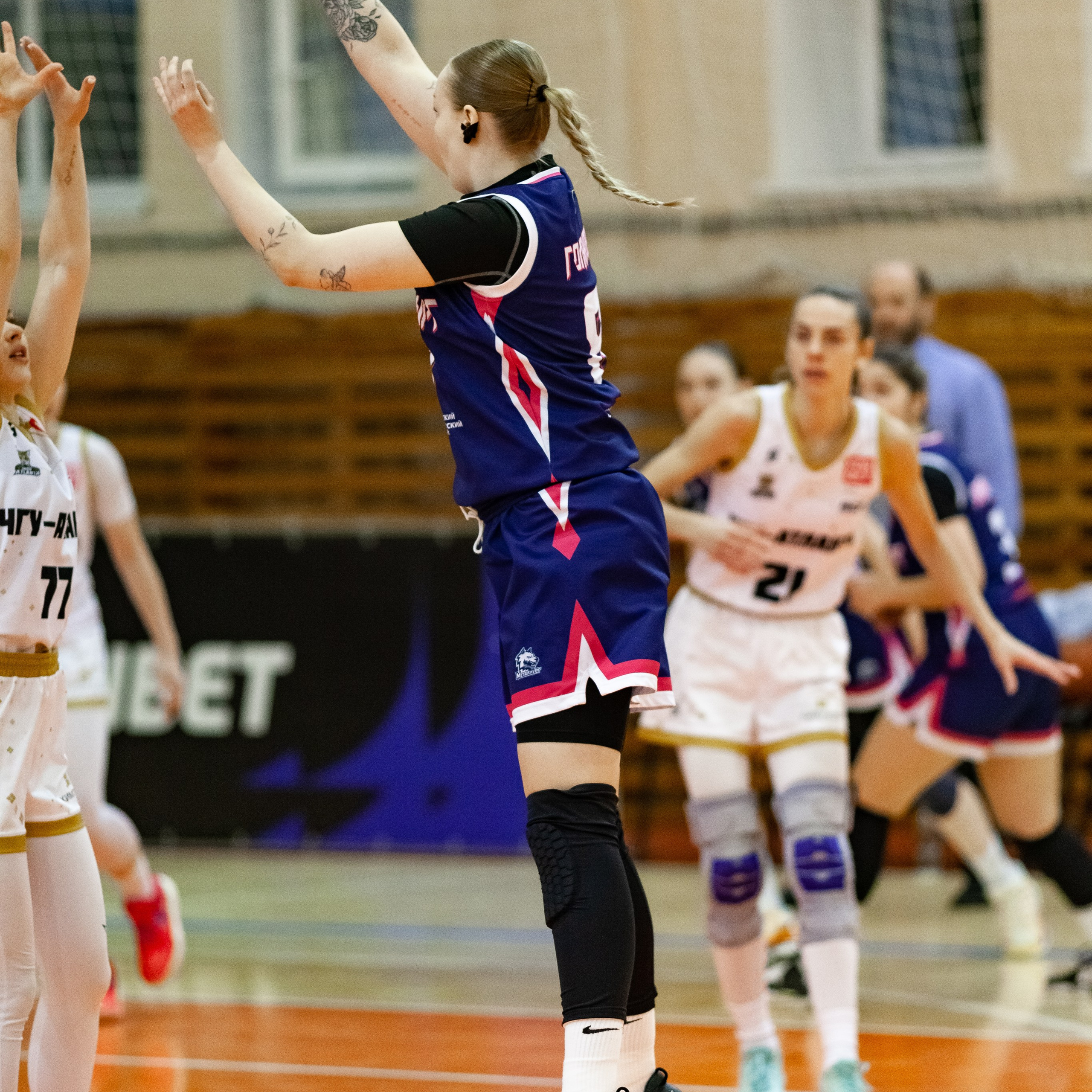 ЧГУ-Атланта — Металлург 3 игра. Фотография