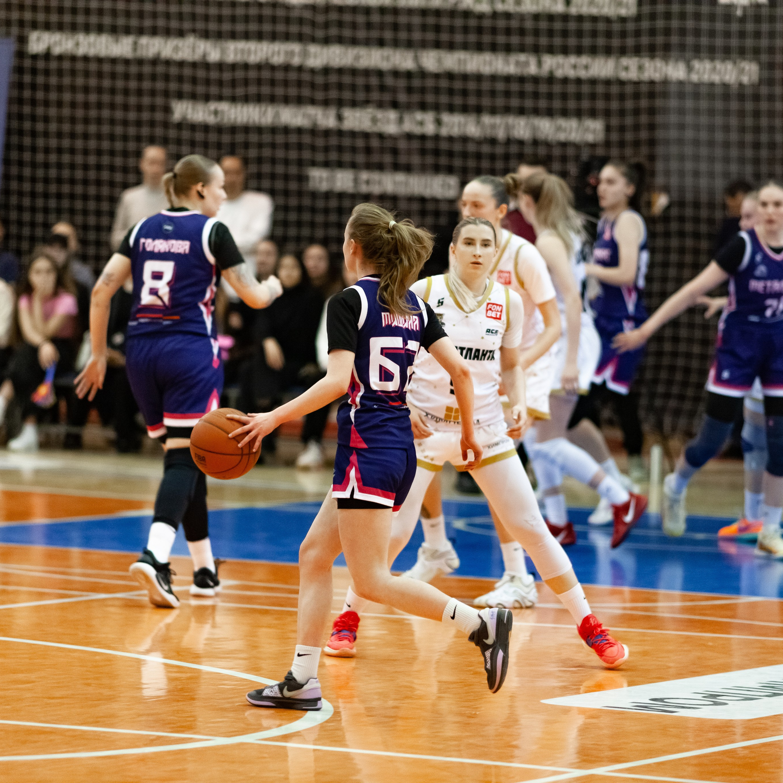 ЧГУ-Атланта — Металлург 3 игра. Фотография