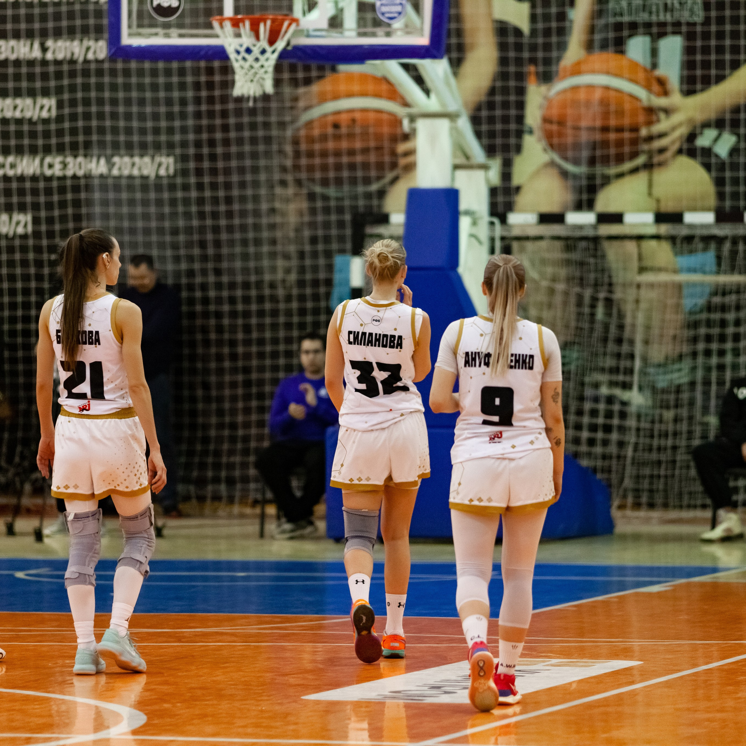 ЧГУ-Атланта — Металлург 3 игра. Фотография