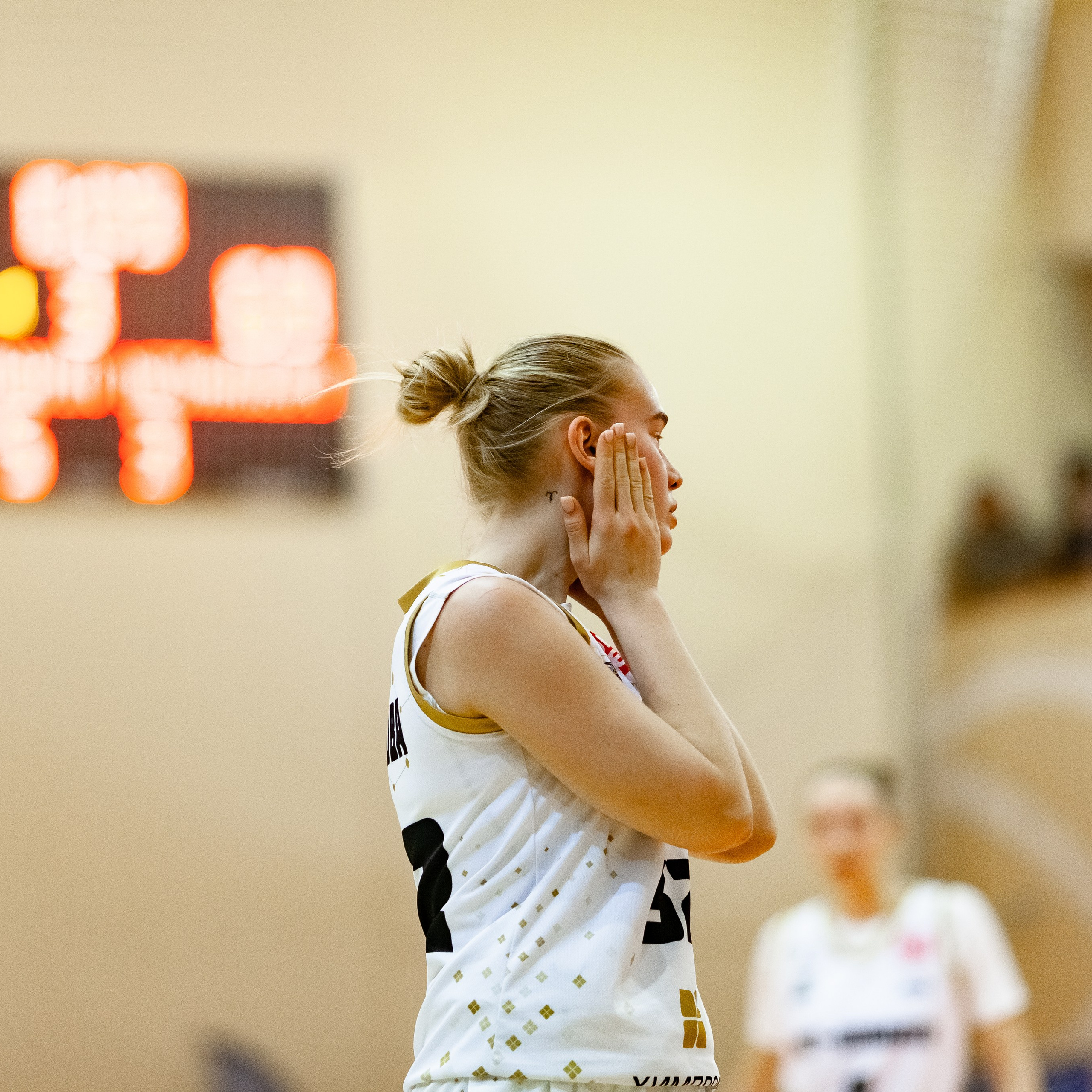 ЧГУ-Атланта — Металлург 3 игра. Фотография