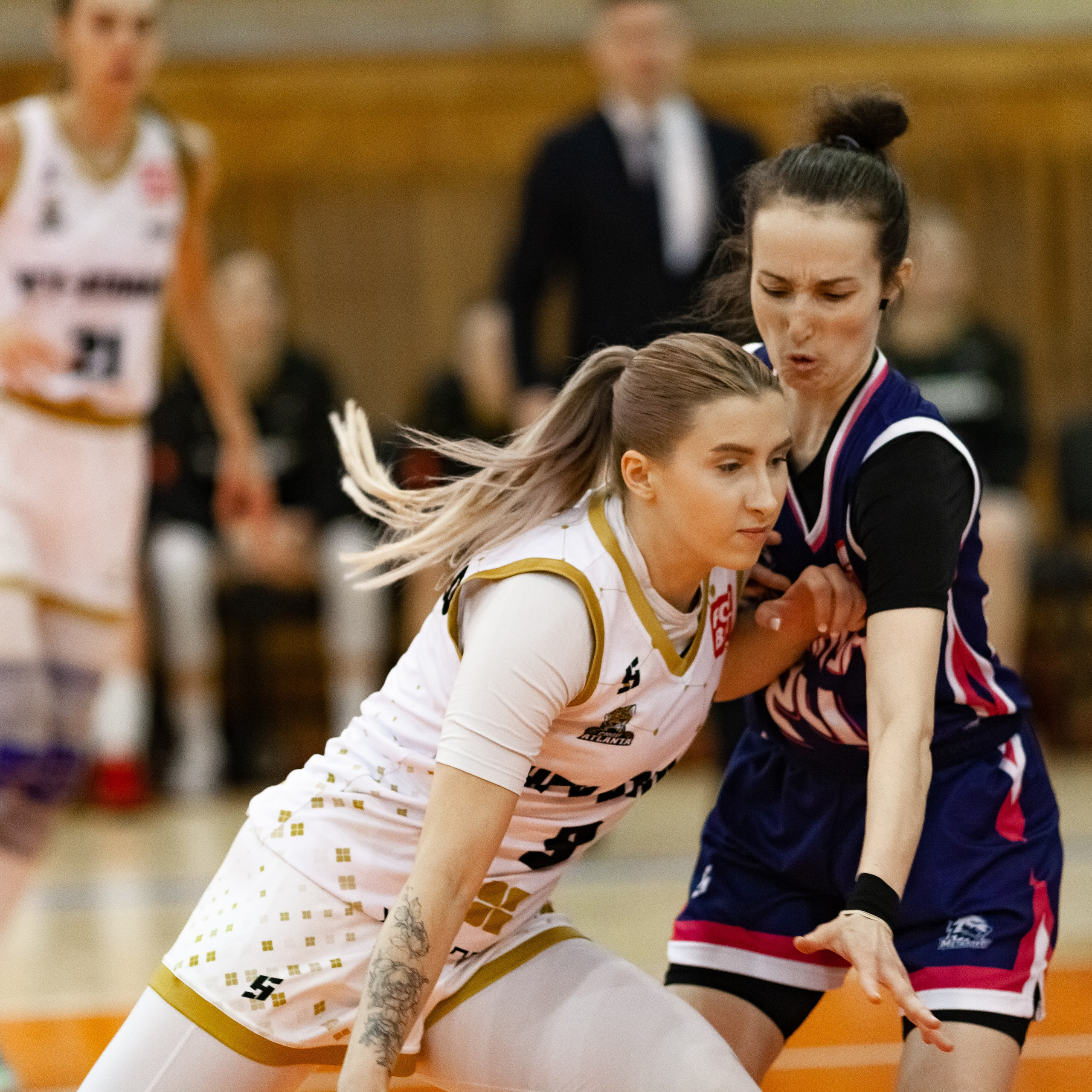 ЧГУ-Атланта — Металлург 3 игра. Фотография