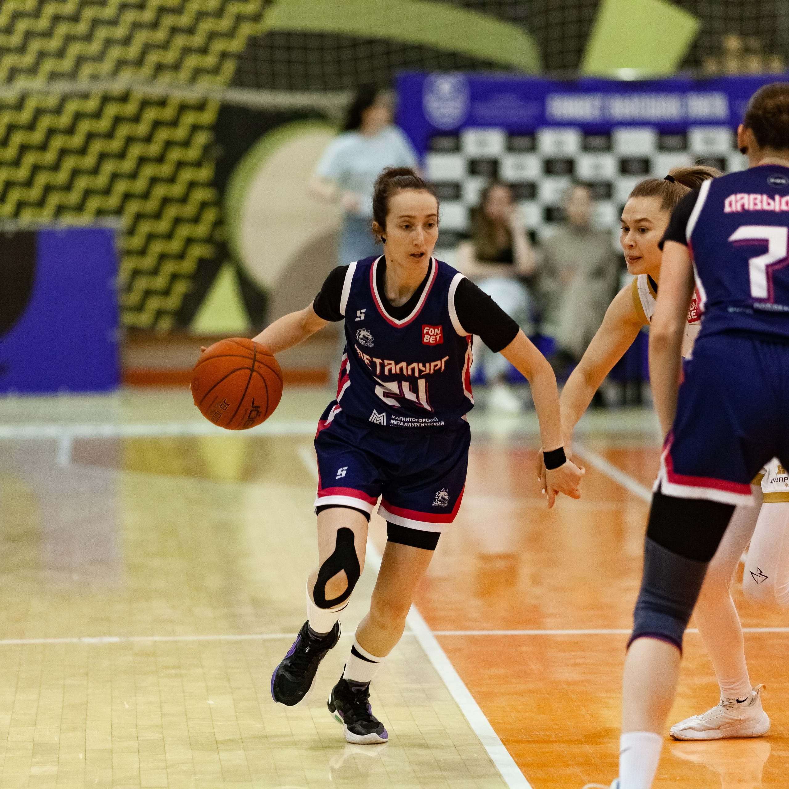 ЧГУ-Атланта — Металлург 3 игра. Фотография