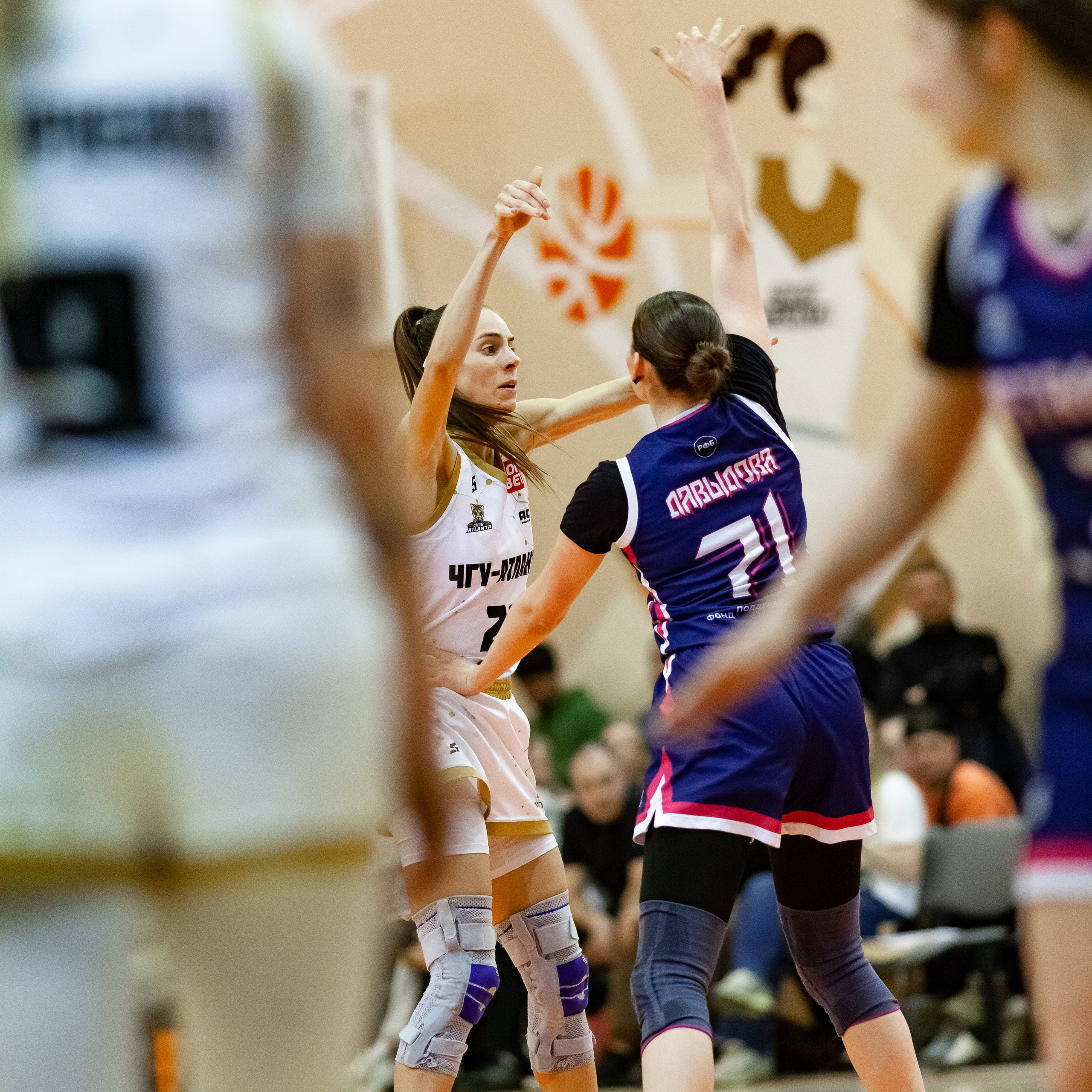 ЧГУ-Атланта — Металлург 3 игра. Фотография