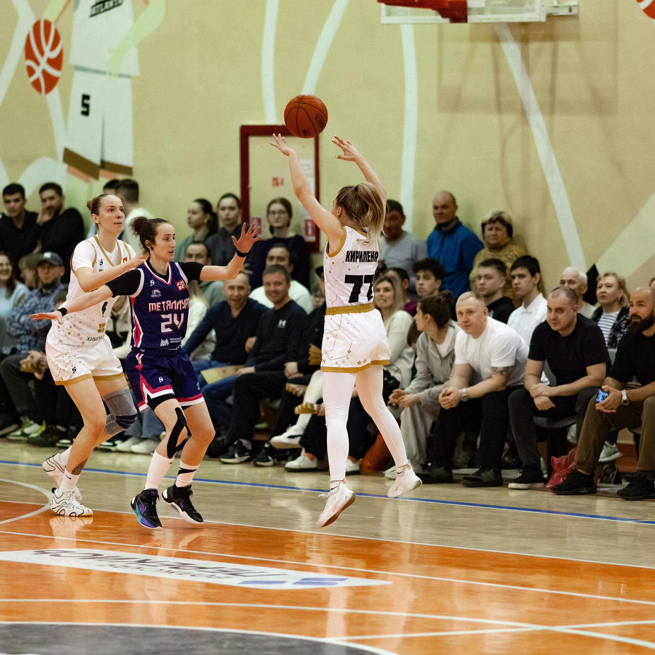 ЧГУ-Атланта — Металлург 3 игра. Фотография