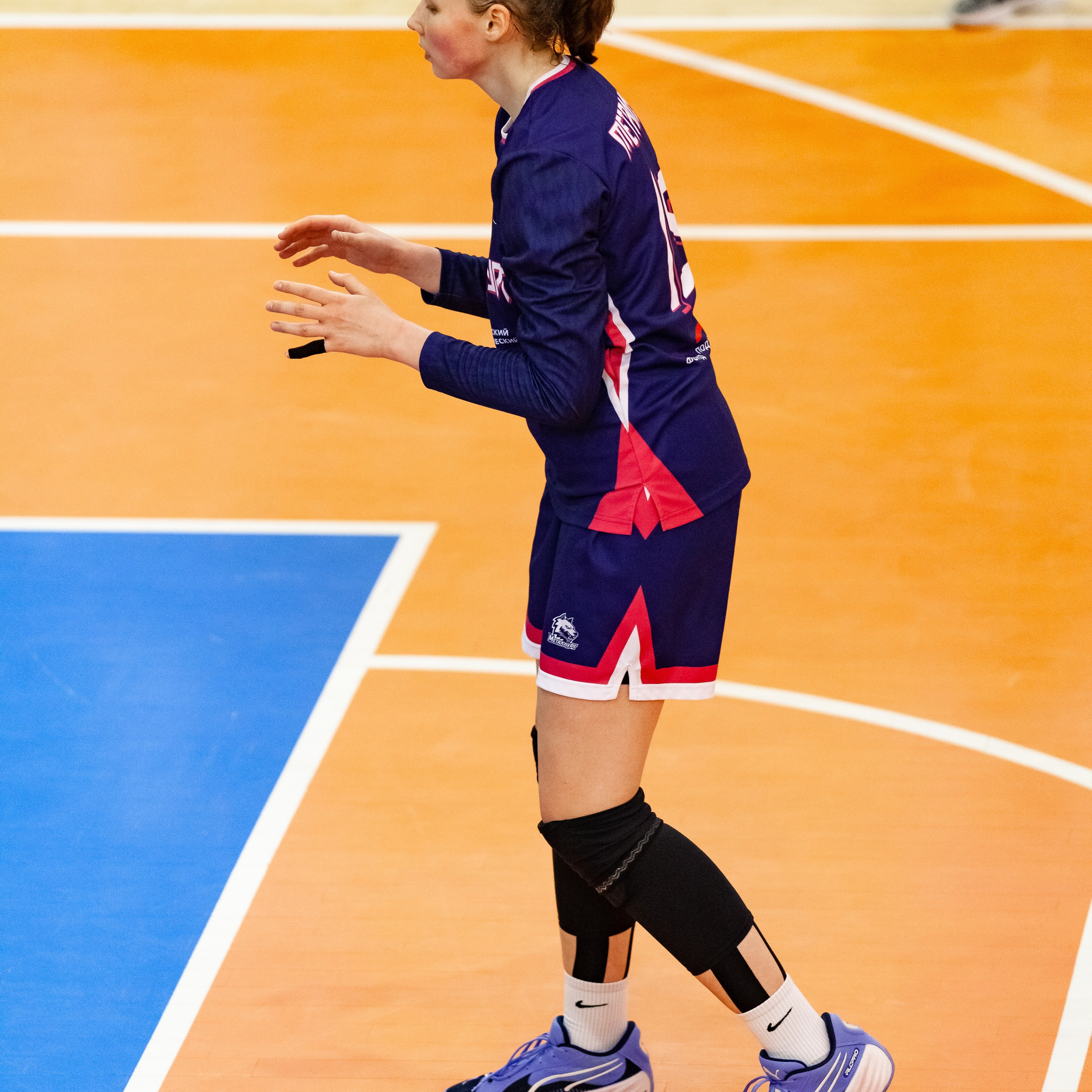 ЧГУ-Атланта — Металлург 3 игра. Фотография