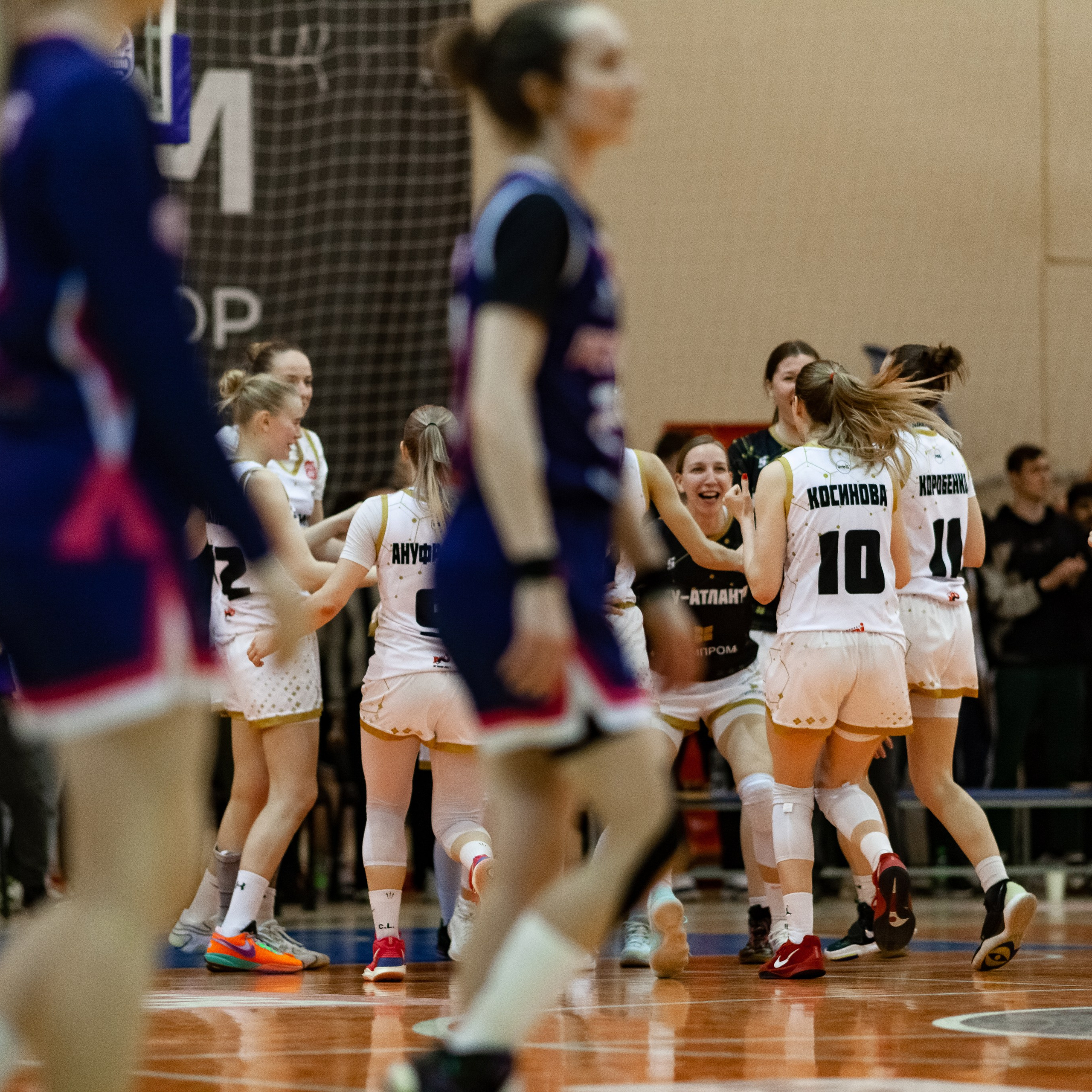 ЧГУ-Атланта — Металлург 3 игра. Фотография