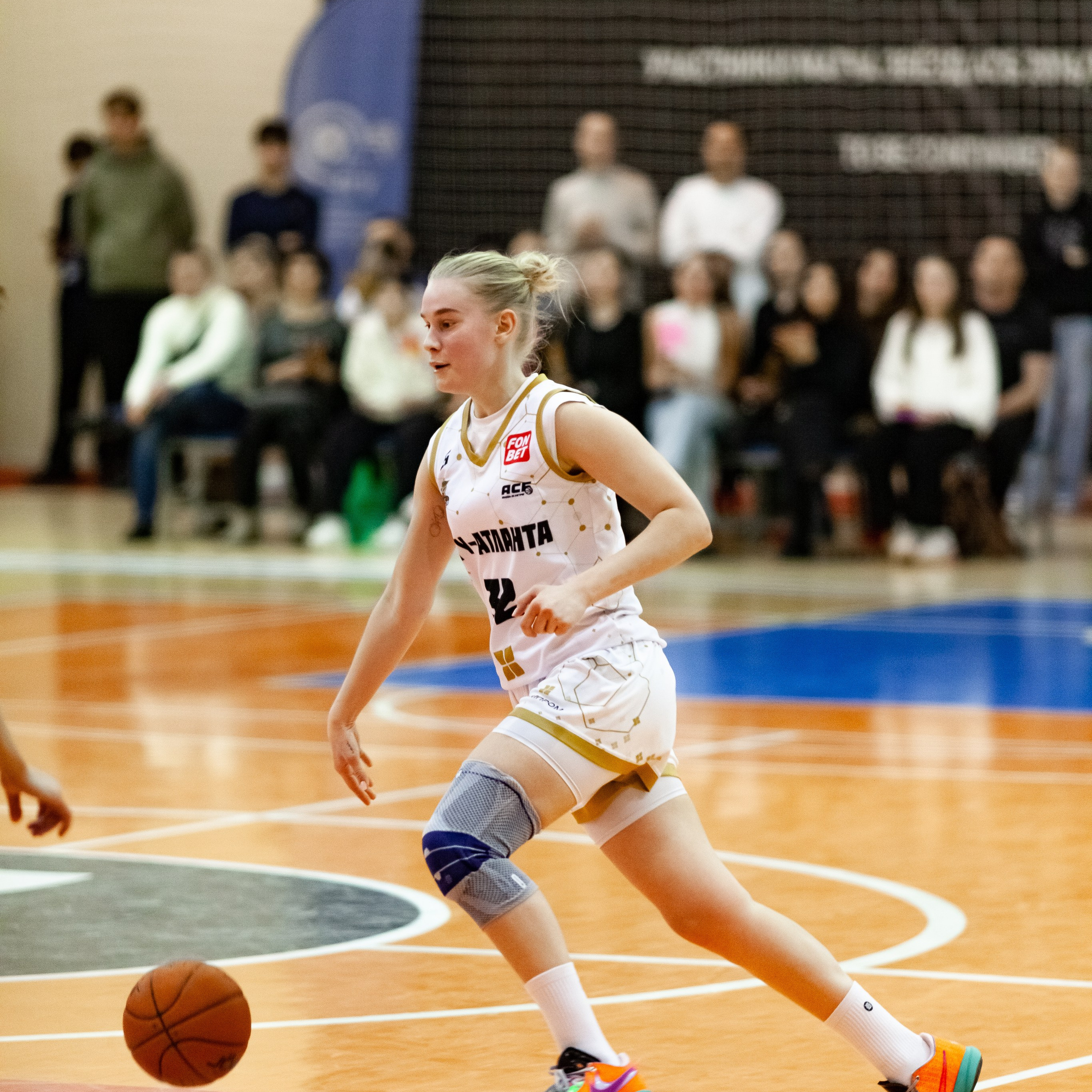 ЧГУ-Атланта — Металлург 3 игра. Фотография