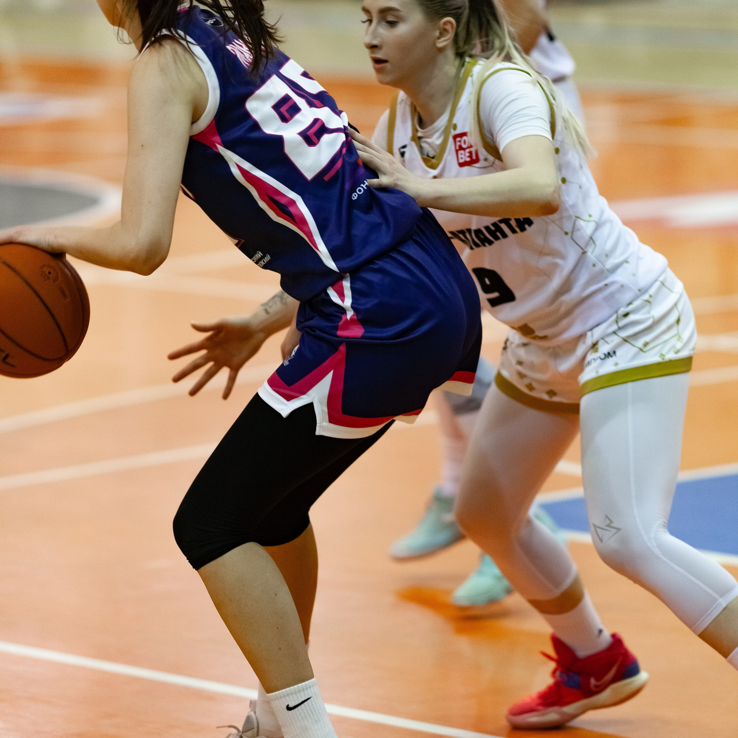 ЧГУ-Атланта — Металлург 3 игра. Фотография