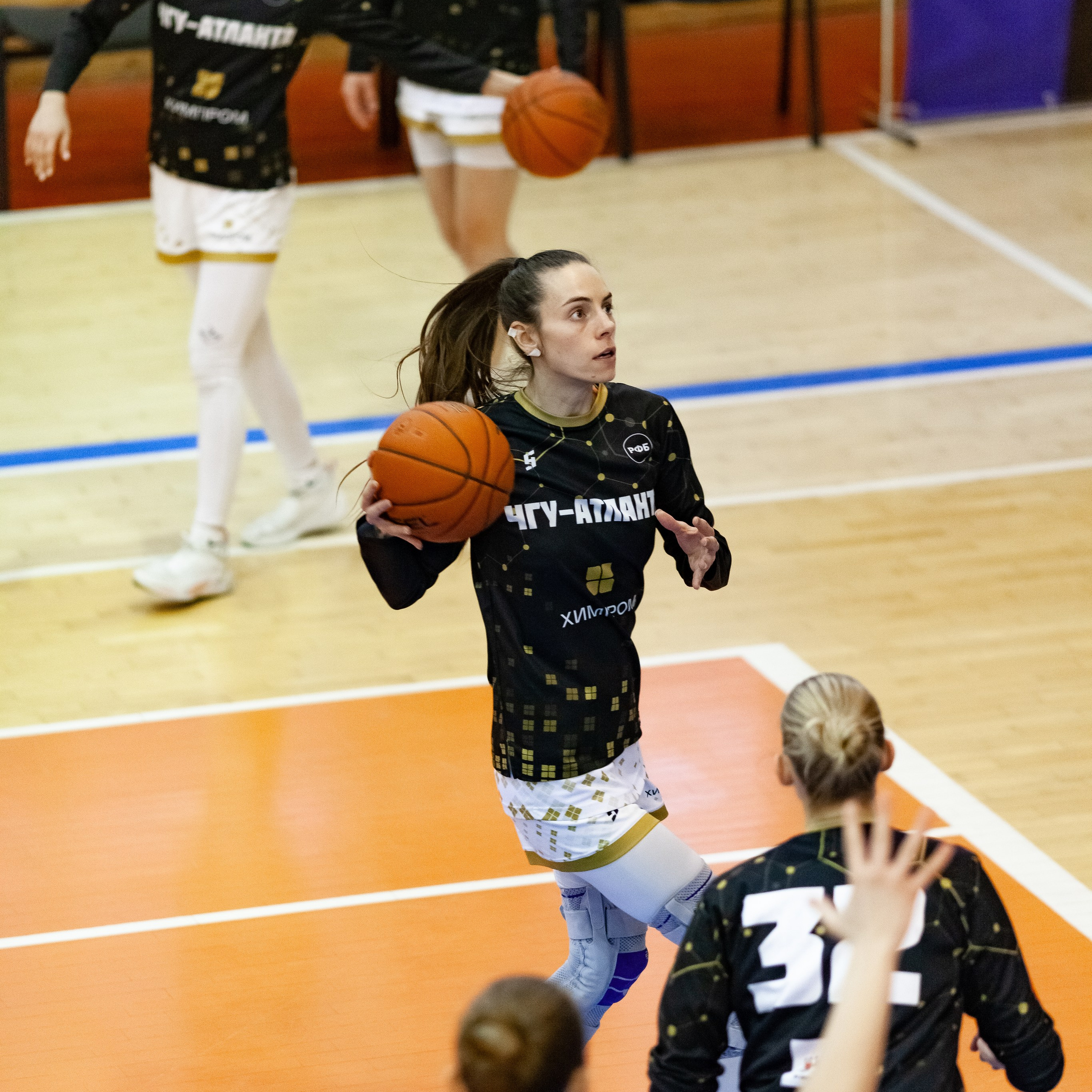 ЧГУ-Атланта — Металлург 3 игра. Фотография