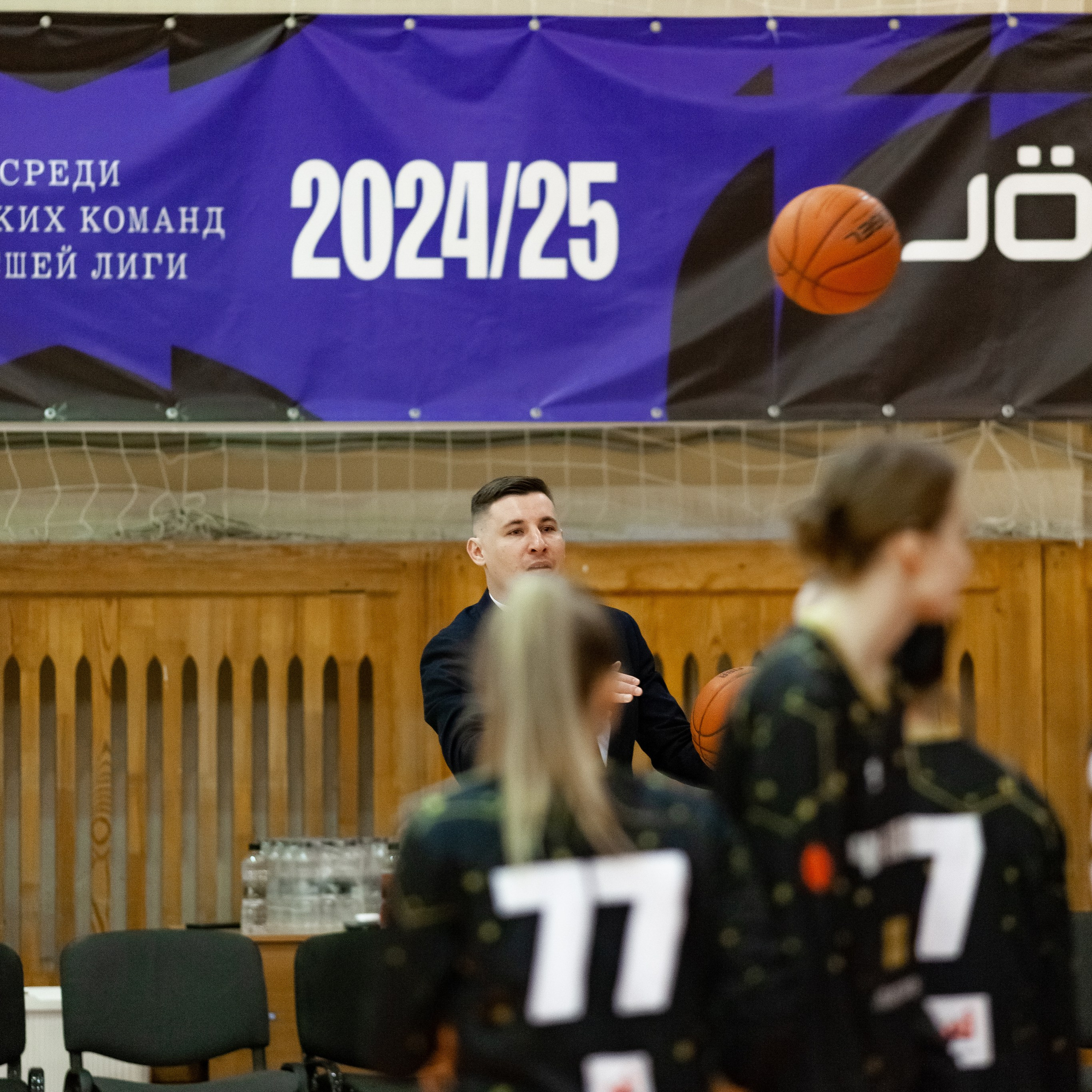 ЧГУ-Атланта — Металлург 3 игра. Фотография