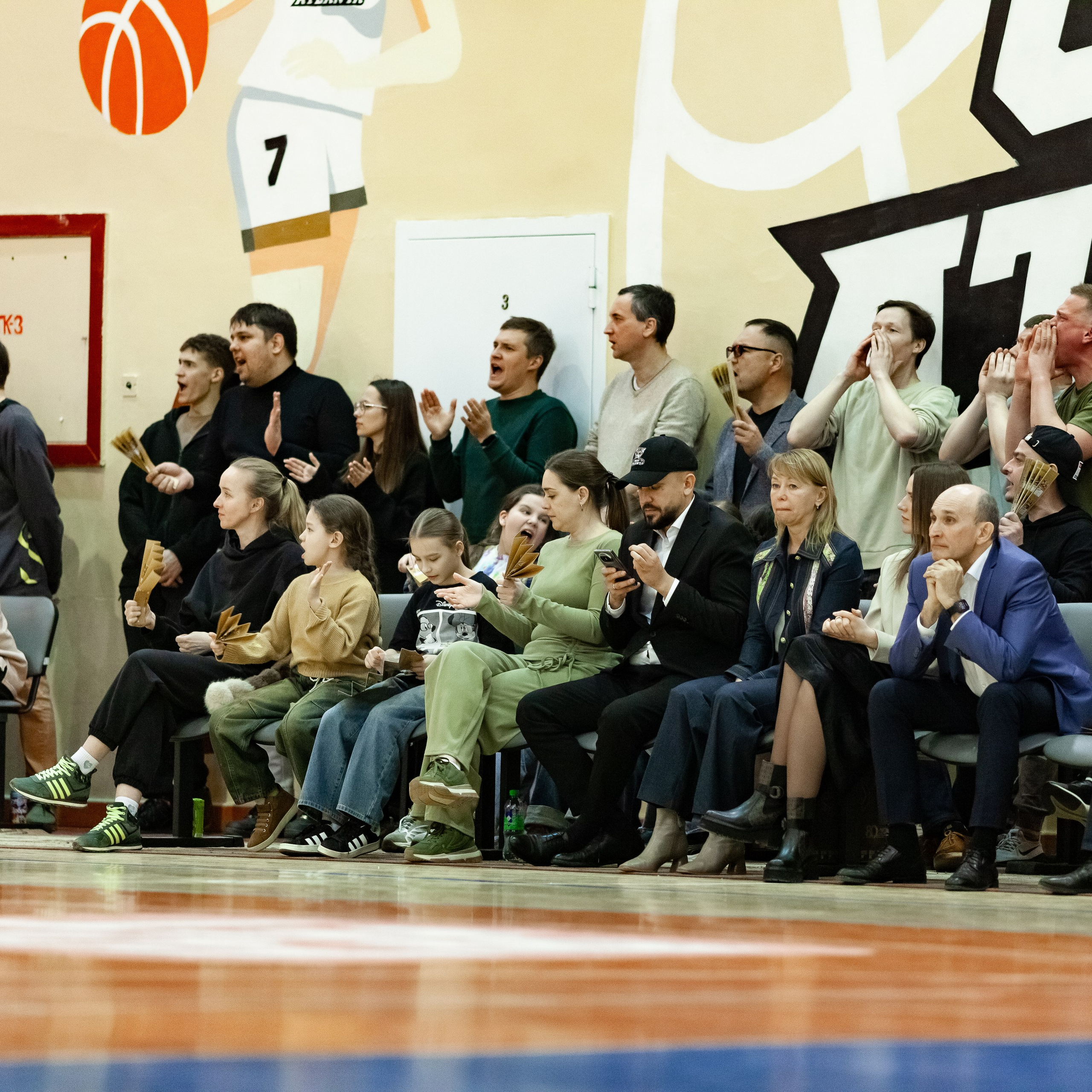 ЧГУ-Атланта — Металлург 3 игра. Фотография